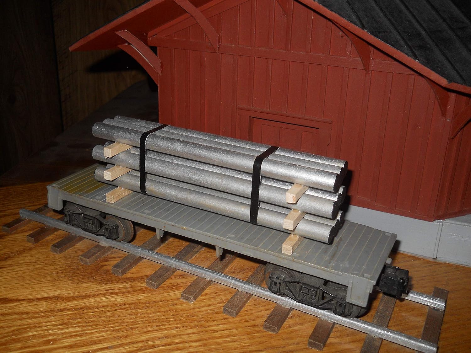 O Scale Pipe Load flatcars Arts, Crafts & Sewing