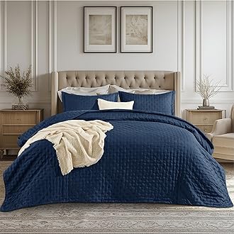 Bedsure King Quilt Set - Ultra Soft Quilt Bedding Set for Modern Bedroom Decor, Lightweight All-Season King Size Comforter with 2 Pillow Shams, Navy Summer Bedspread Coverlet 106x96 Inch