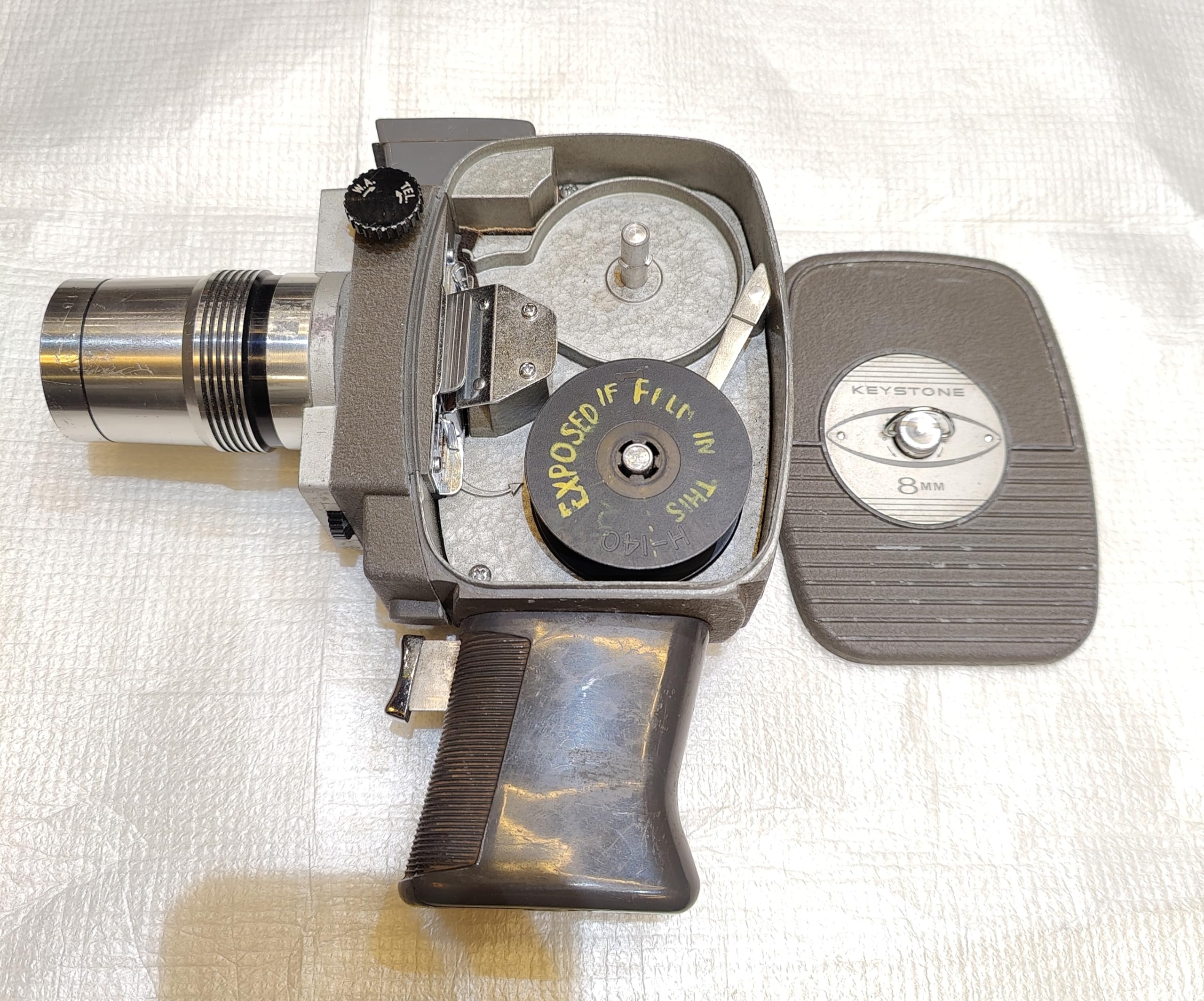 Buy keystone zoom 8mm k606 movie camera (only for showcase) Online