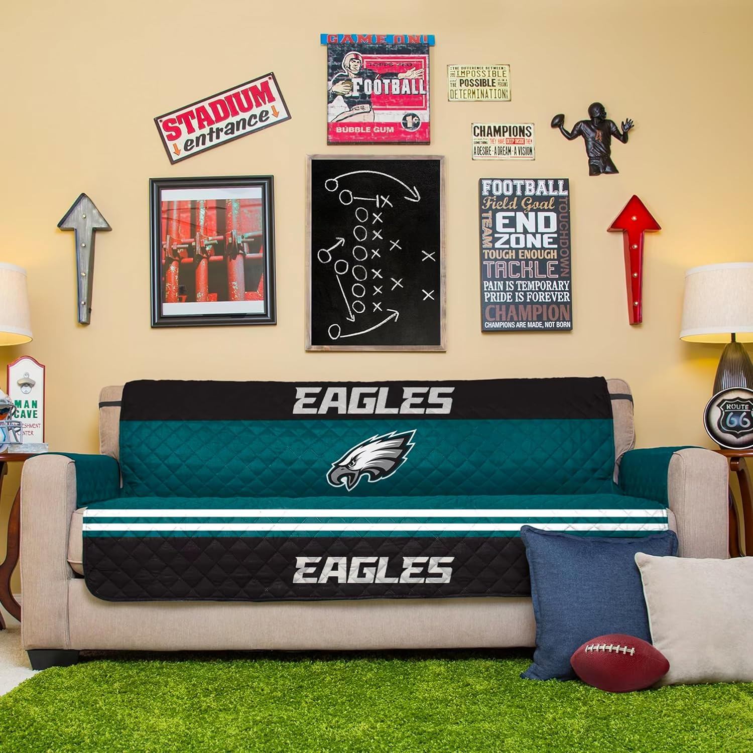 Pegasus Home Fashions Green Philadelphia Eagles Sofa Protector