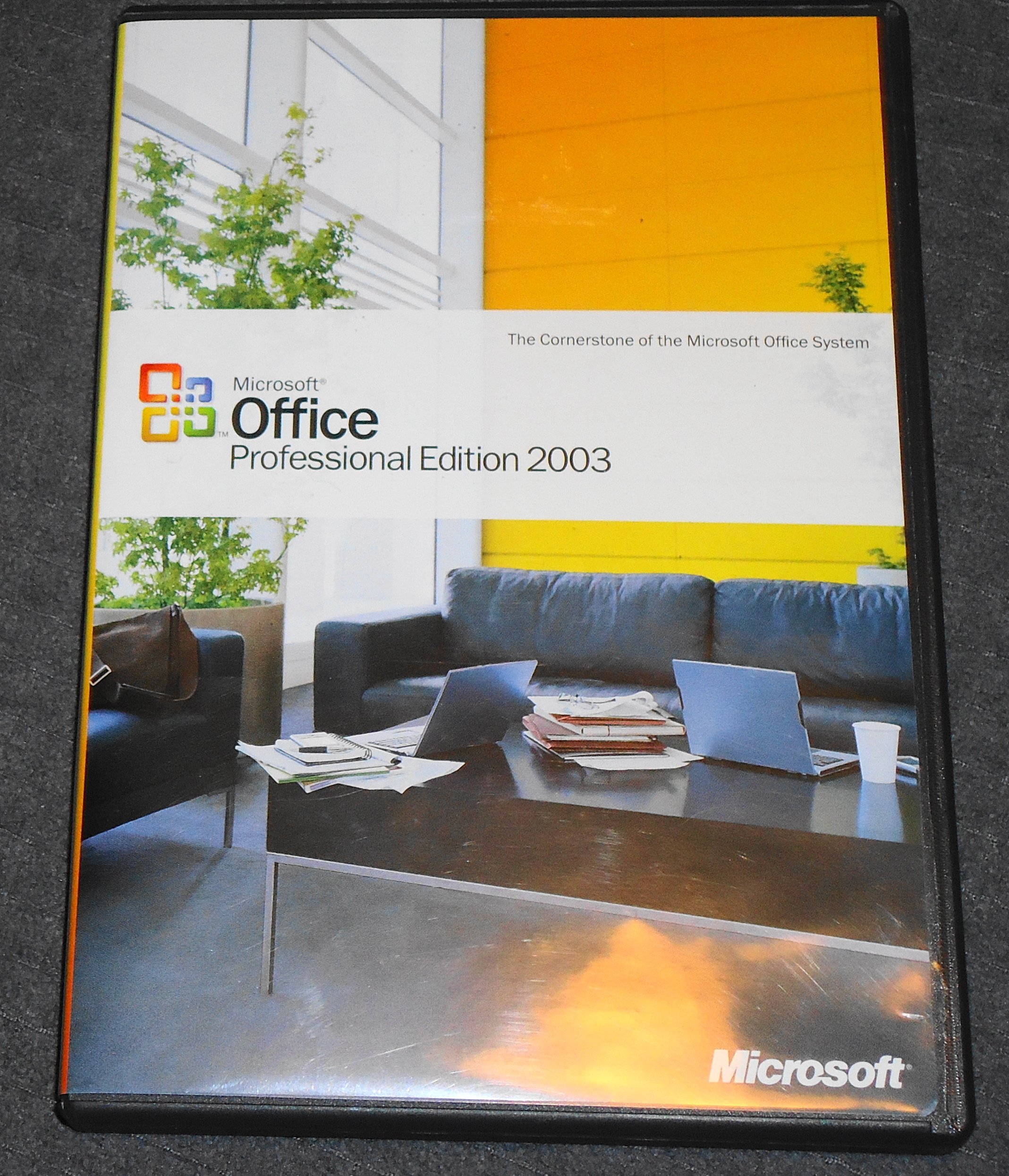MS Office Pro 2003 CD W32 Word,Excel,Powerpoint,Access, Publisher