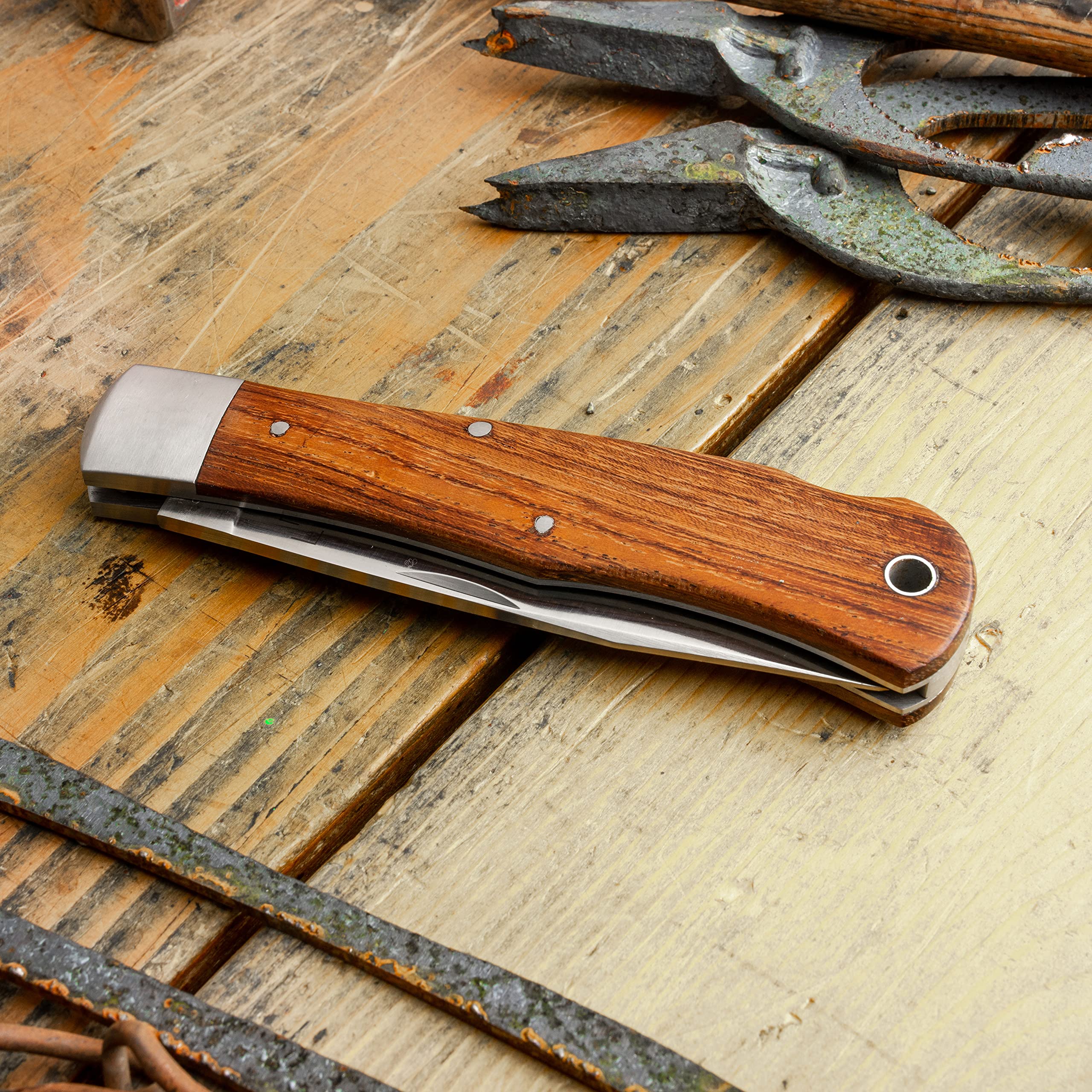 Böker Plus® Lockback Bubinga - EDC Zweihandmesser mit 440C Klinge 9 cm - Lockback-Messer in Messer-Etui -klassisches Taschenmesser mit Holzgriff