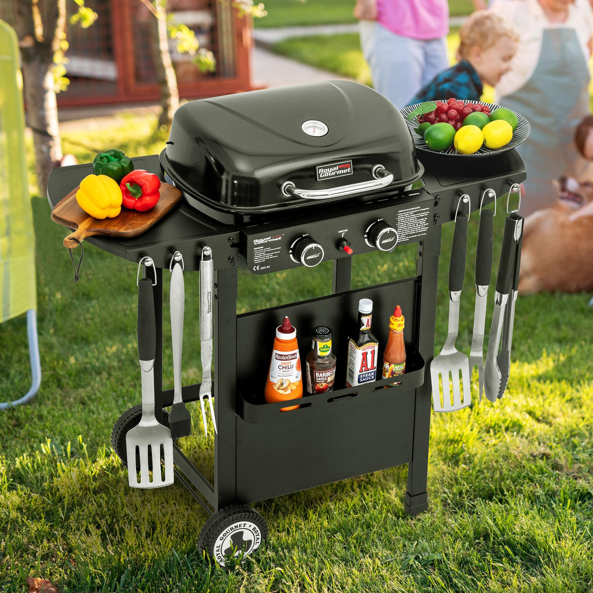 Royal Gourmet 2-Brenner Gasgrill und Griddle Combo, 2 IN 1 Grillwagen mit abklappbare Seitenablagen, Ablagekorb, 5 kW Campinggrill für Garten Schwarz