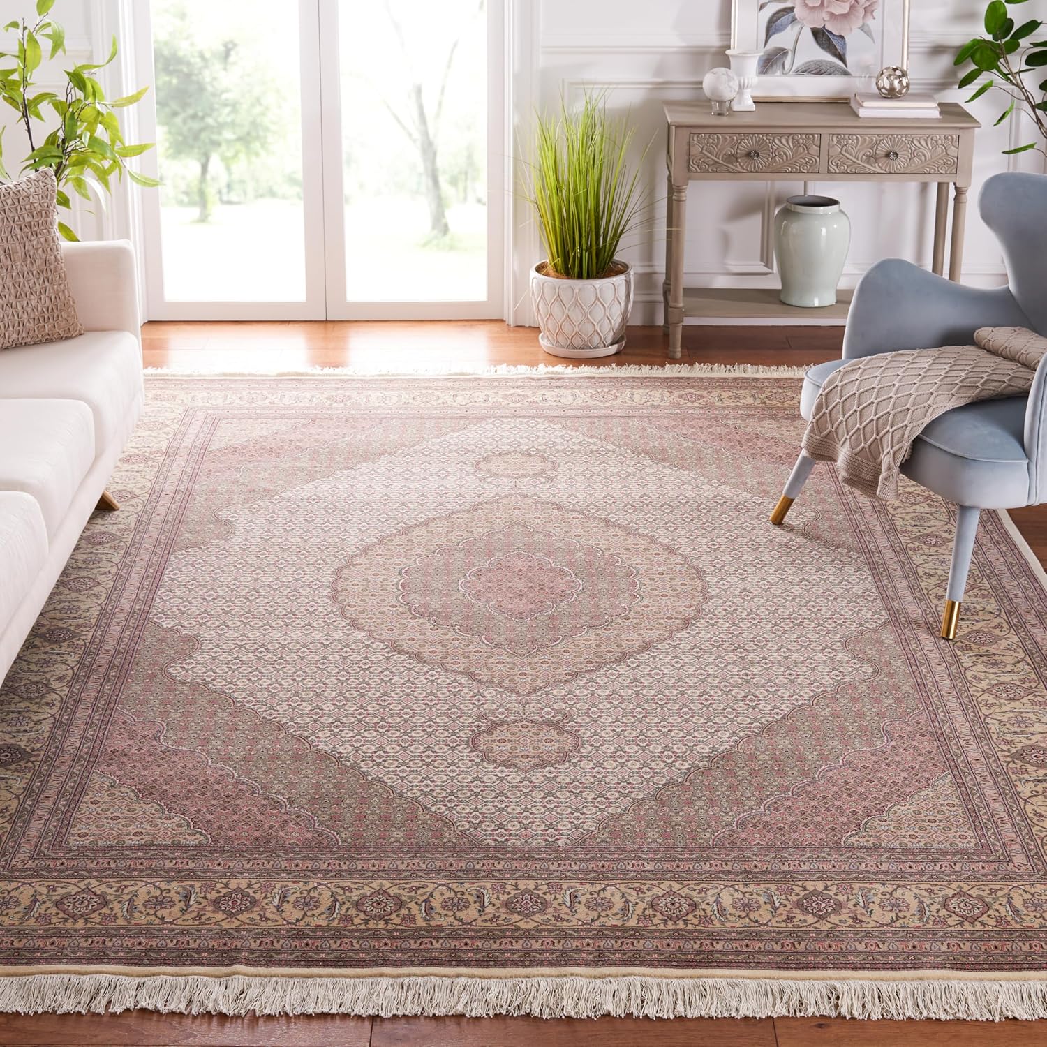 SAFAVIEH Tabriz Herati Collection Area Rug - 10' x 14', Ivory & Yellow, Handmade Traditional Silk & Wool, Ideal for High Traffic Areas in Living Room, Bedroom (TH15B)