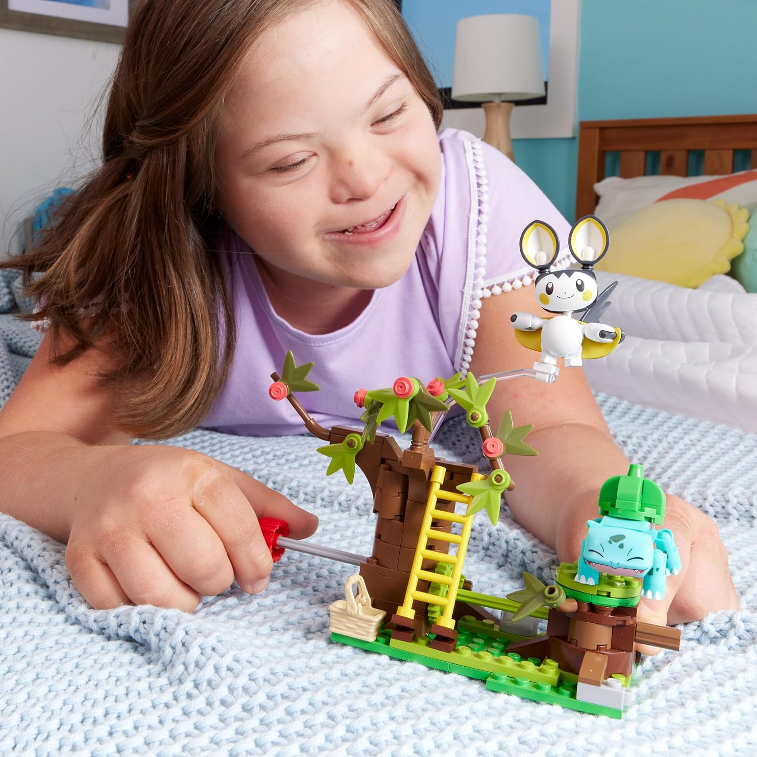 MEGA Pokémon Building Toys Set Emolga and Bulbasaur’s Charming Woods with 194 Pieces, 2 Poseable Characters and Motion, for Kids