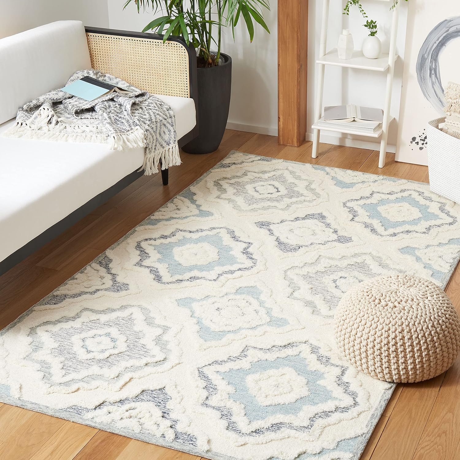 Ivory and Light Blue Hand-Tufted Wool 8' x 10' Area Rug