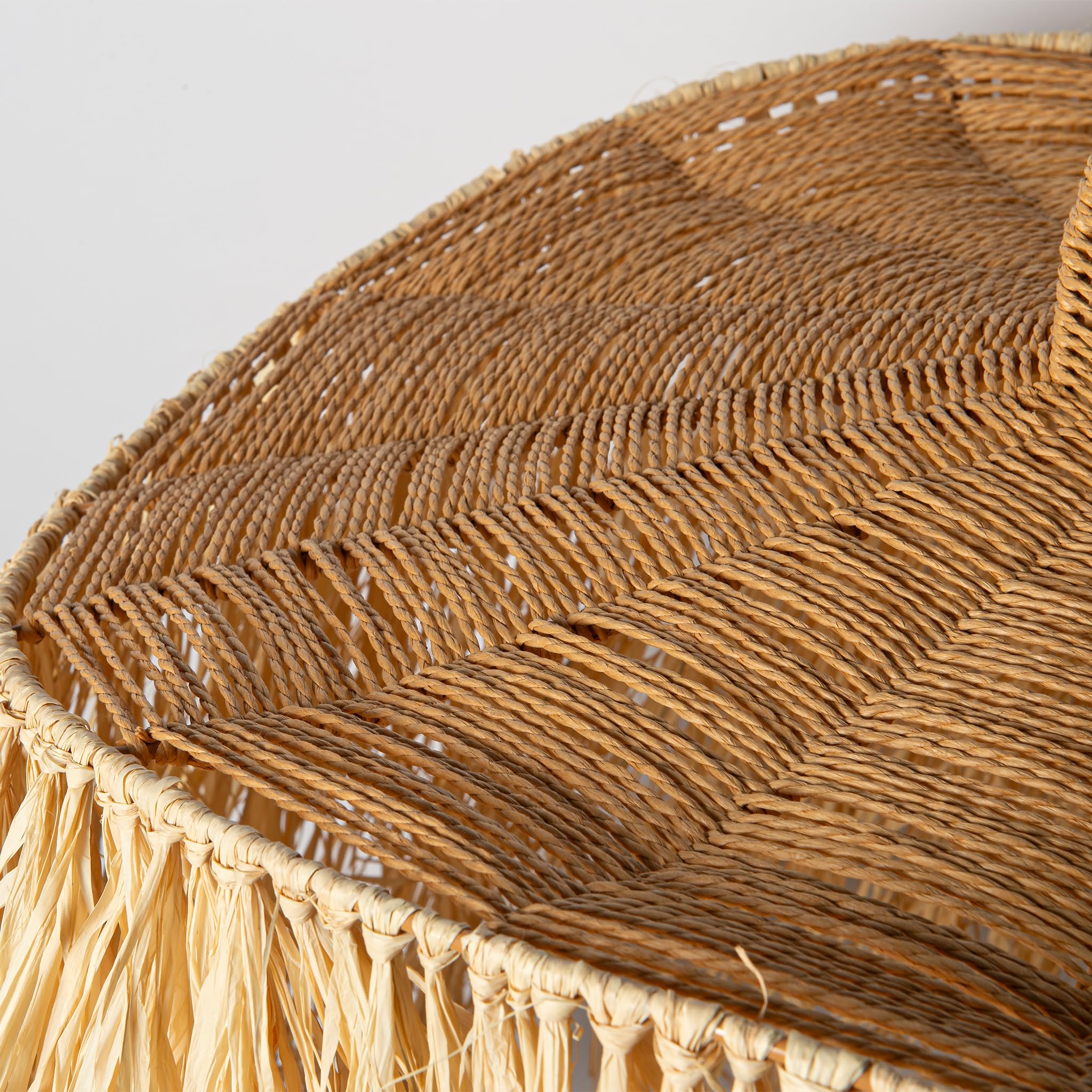 Alpinaluz Lámpara Colgante Rafia Natural D60 cm E27 con Flecos | Cable ajustable 130 cm, estilo boho mediterráneo y pantalla artesanal para salón, comedor o dormitorio