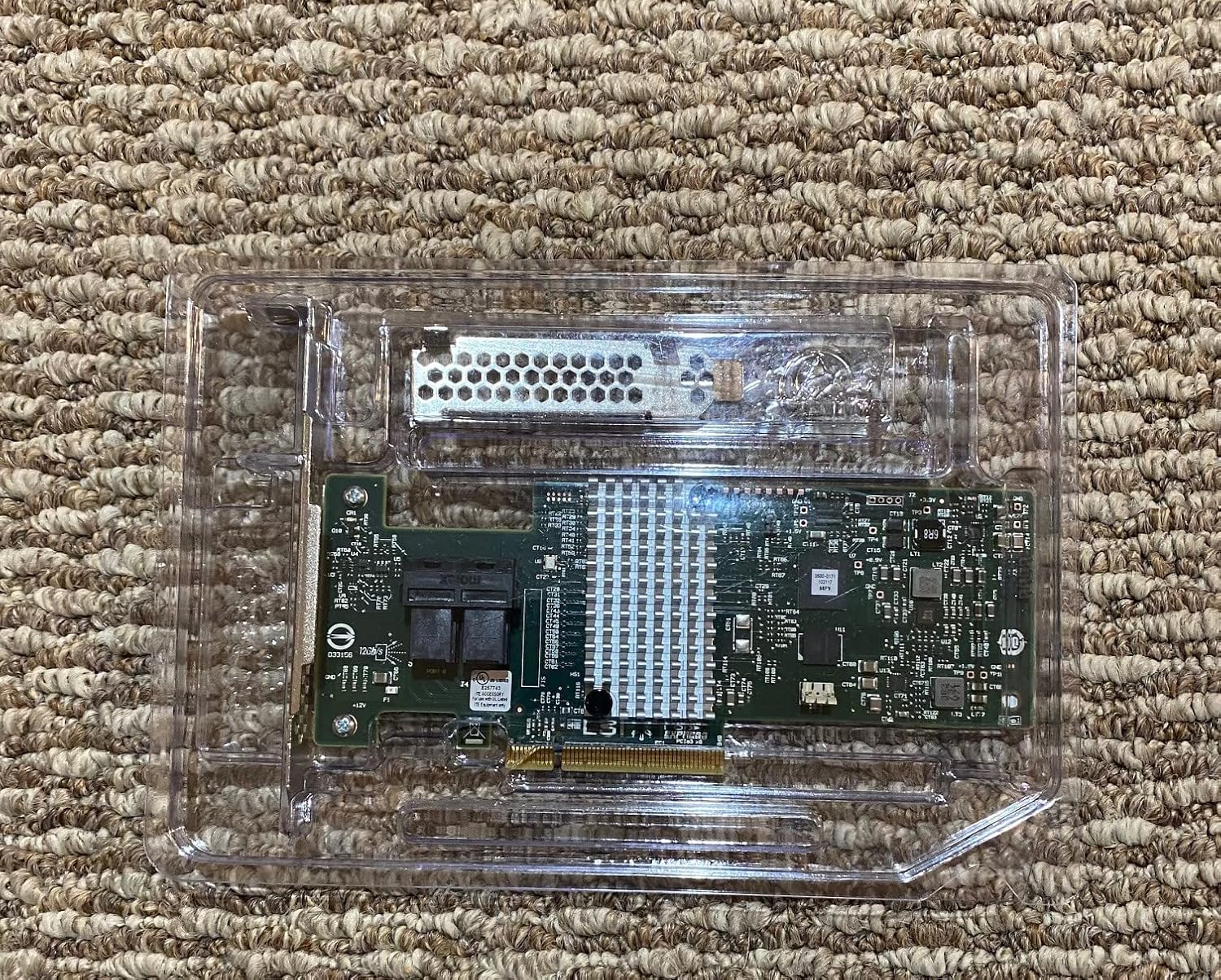 LSI 9340-8i flashed to IT Mode = 9300-8i w/LSI P16 IT-Mode F/W for ZFS FreeNAS unRAID