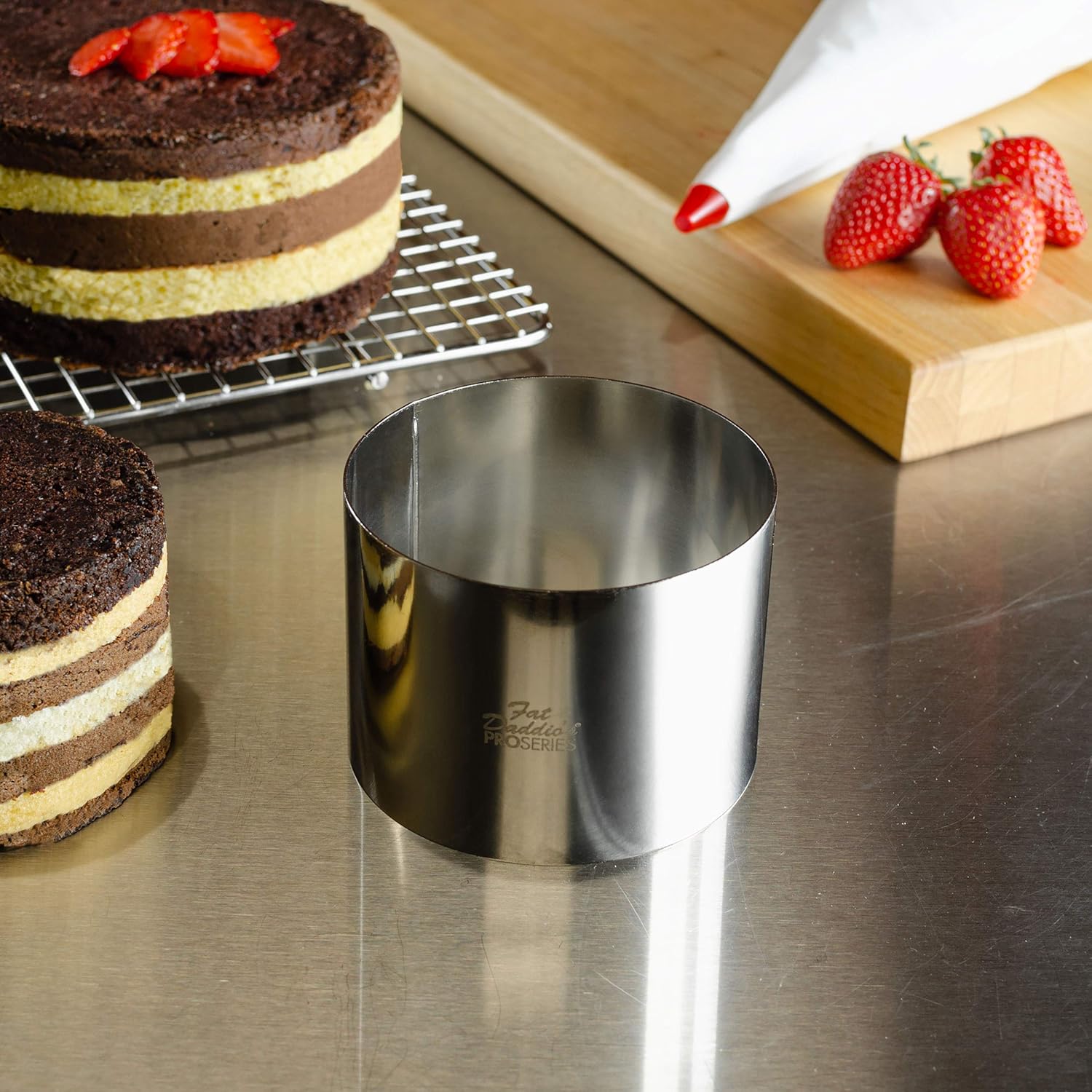 Fat Daddio's Stainless Steel Round Cake & Pastry Ring, 4 x 3 Inch