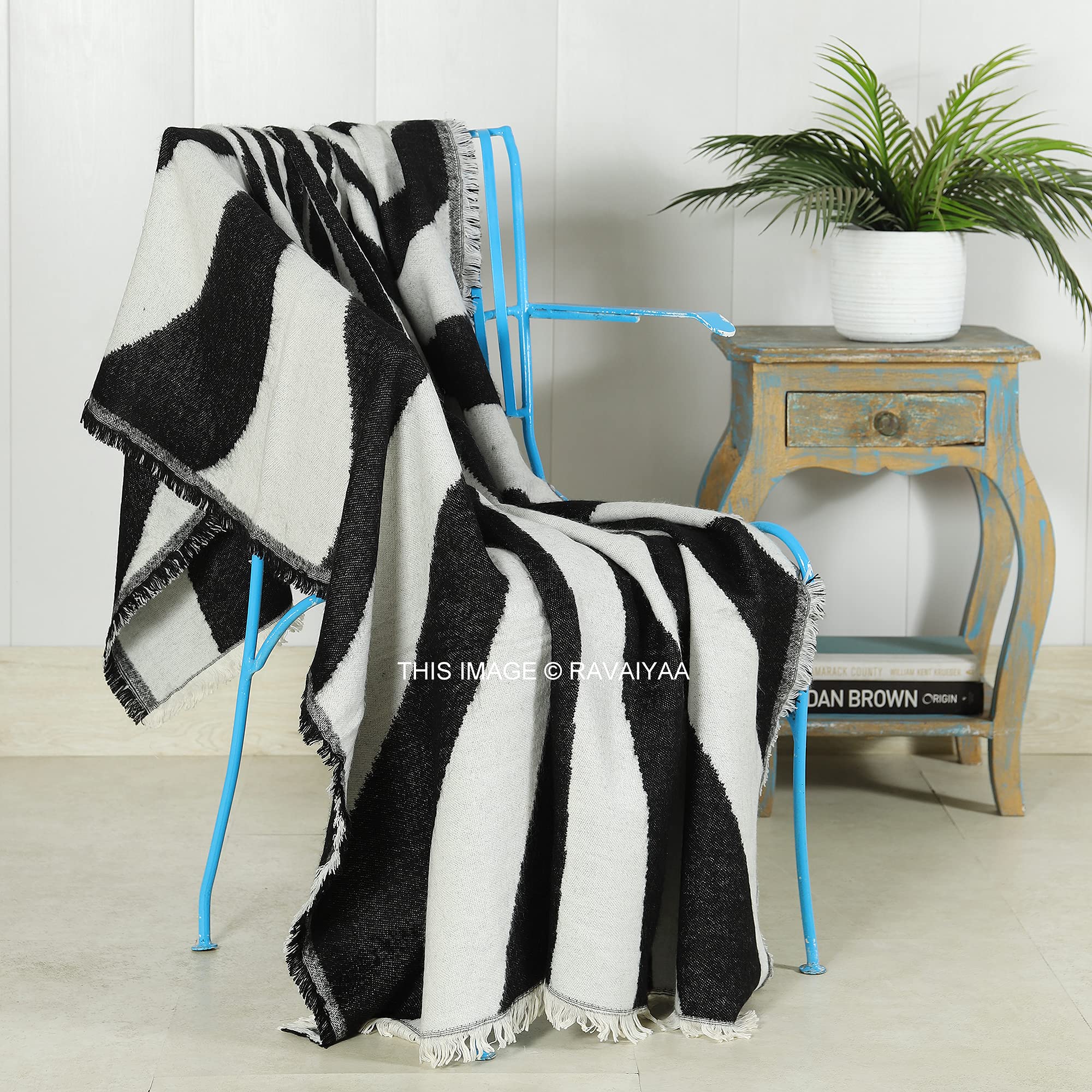 Ravaiyaa - Attitude is everything Soft Wool Acrylic Warm Throw Blanket Handmade Black Hole Design Sofa & Couch Decor Throw (Black & White)