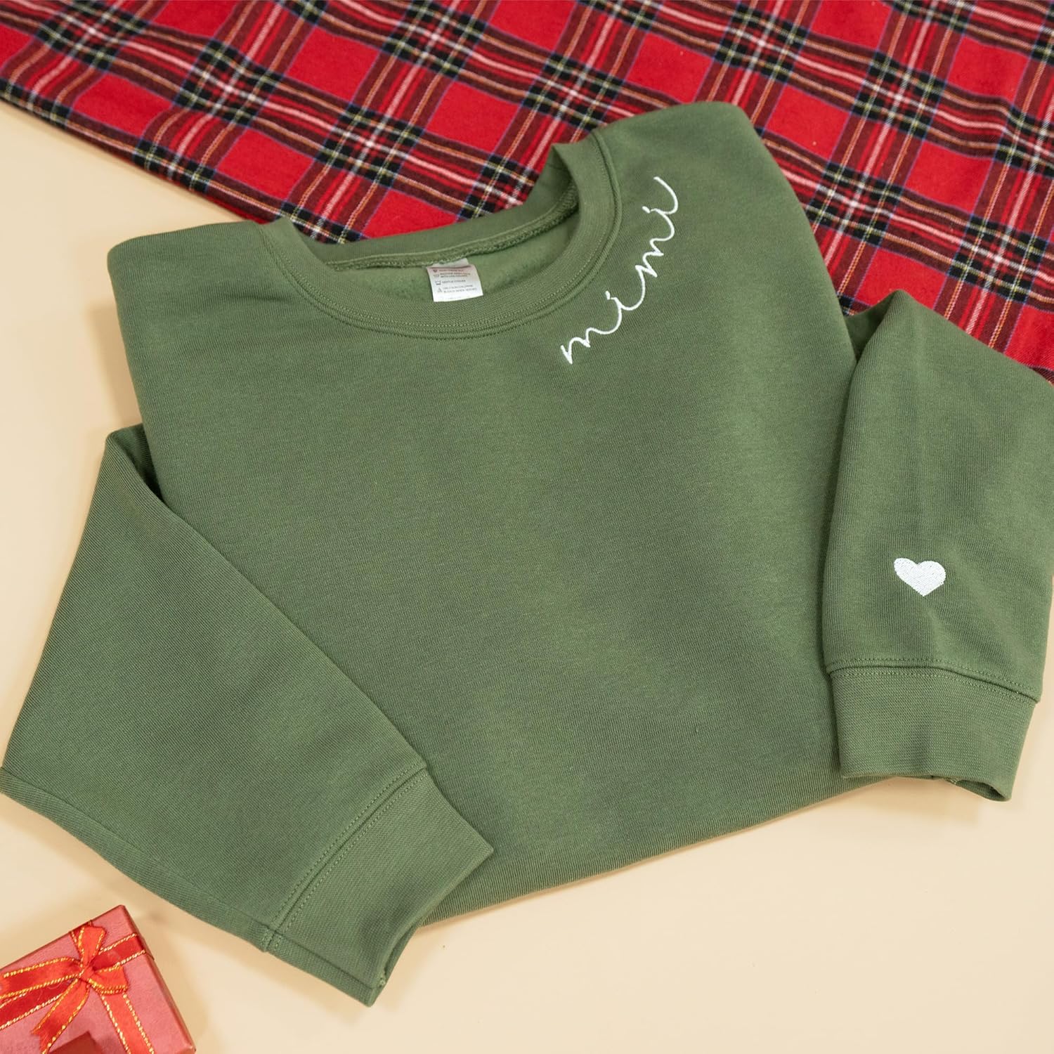 IZI POD - Mom Mama Grandma Embroidered Crewneck Sweatshirt Heart On Sleeve For Women-Gifts For Mom, Grandma, Mimi, Nana, Gigi - Image 8