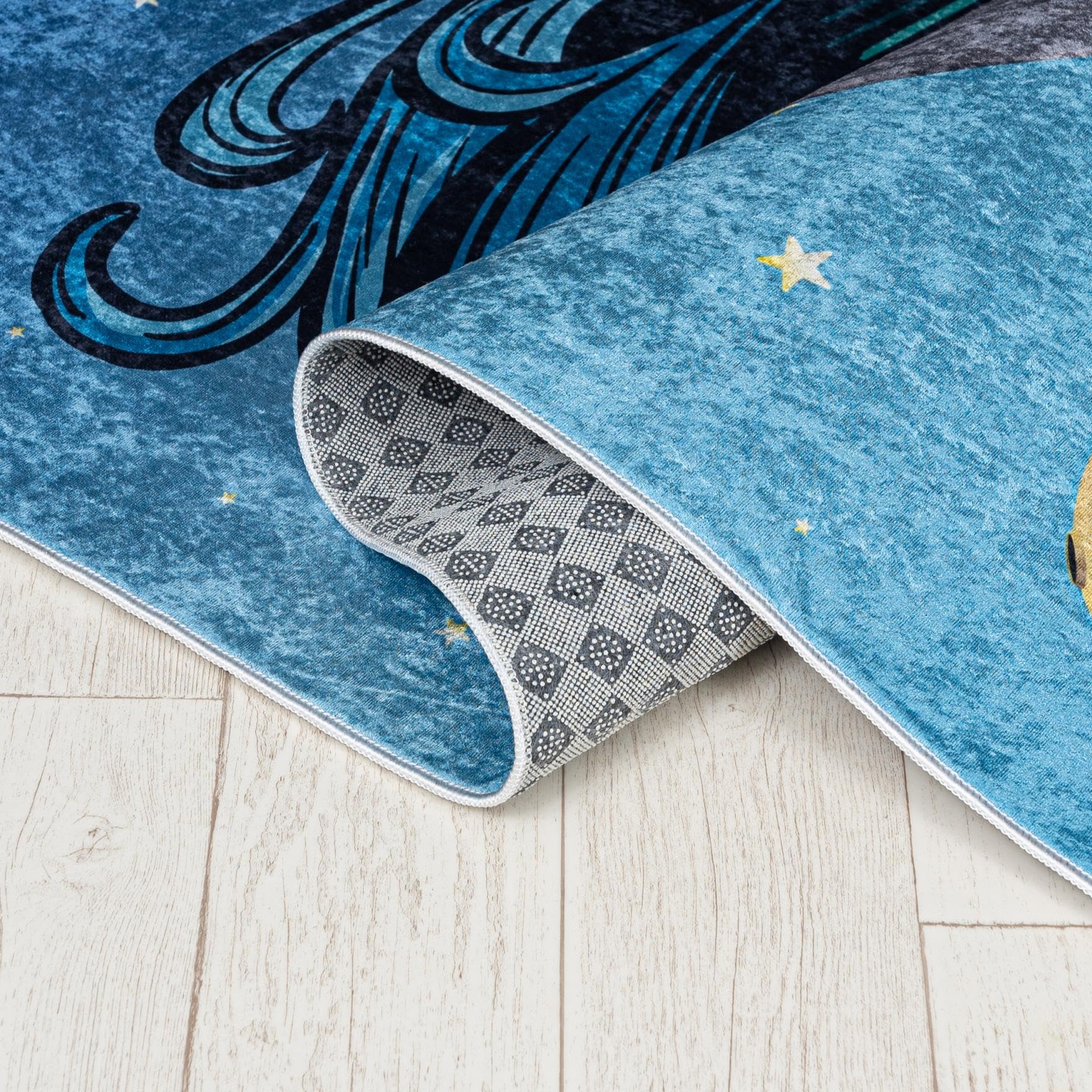 Mazovia Tappeto Salotto - Tapeto Stampato Pelo Corto - Morbido Tappeto Camera da Letto - Antiscivolo Tapeto EMMA - Tappeto Bambini Motivo Pianeti Cosmo - Blu 80x150cm