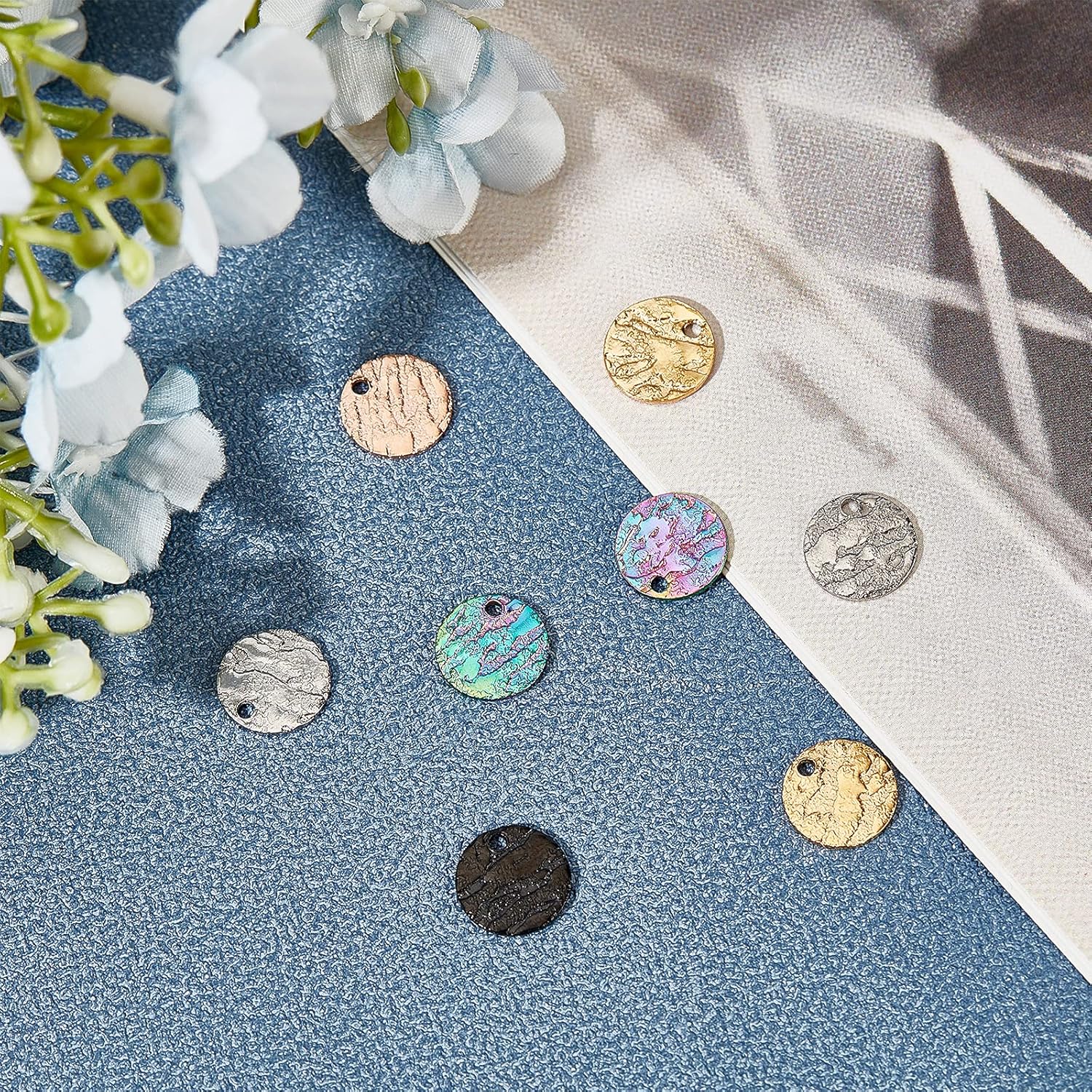 PH PandaHall 50pc 5 Colors 10.5mm Stainless Steel Flat Round Pendants, Blank Message Word Tag Pendants Round Charms with Textured Pattern for Bracelet Earring JewelryGift Making - Image 4