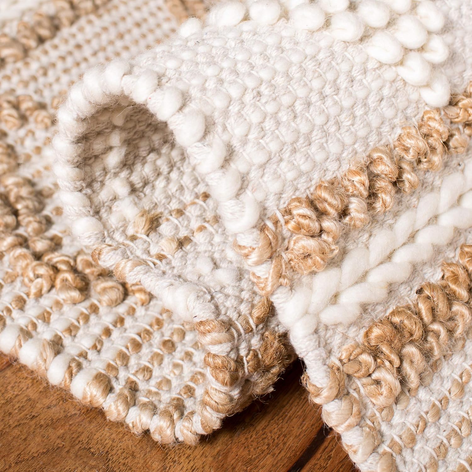 SAFAVIEH Natural Fiber Collection Runner Rug - 2'6" x 8', Beige & Ivory, Handmade Moroccan Boho Tribal Jute & Wool, Ideal for High Traffic Areas in Living Room, Bedroom (NF866A)