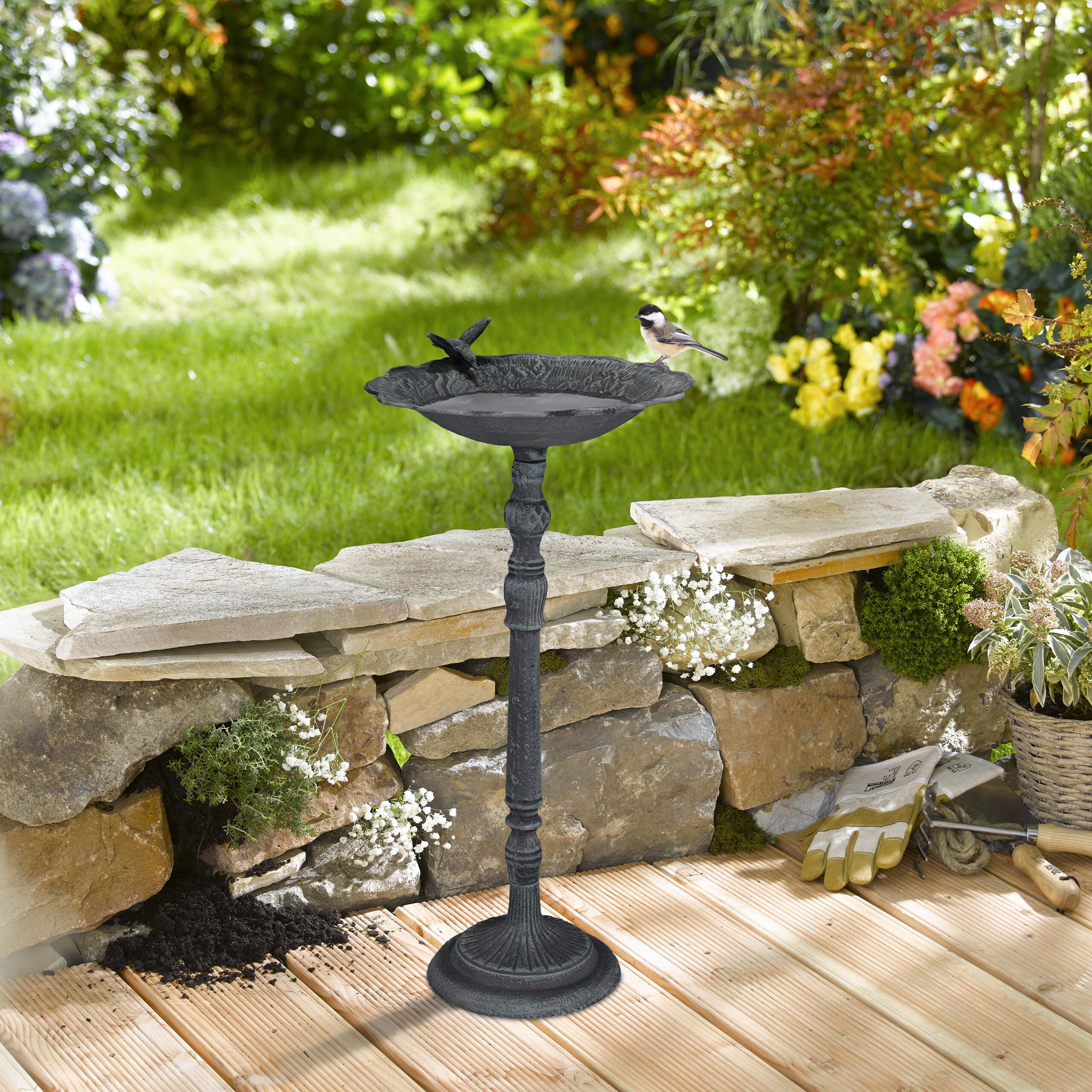 Relaxdays Bebedero para Pajaros, Fuente Agua Aves Hierro Fundido, Comedero de Pie Jardín, 74,5x37,5x35 cm, Verde Oscuro