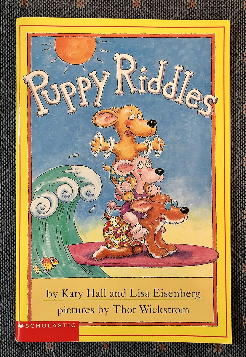 Title: Puppy riddles: Amazon.co.uk: Hall, Katy: 9780439271141: Books