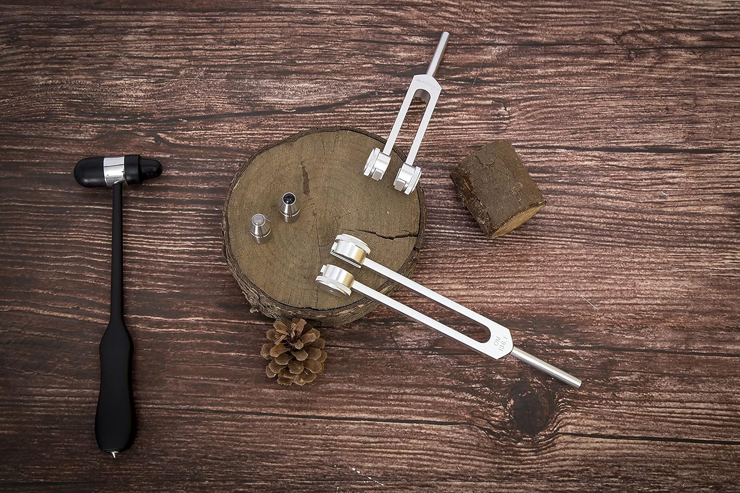 Pack of 2 Weighted Tuning Forks with Natural Gemstone Trigger Point for Sound Healing,Percussion Hammer,OM 136.1 Frequency,Virbration Health Tools, Meditation&Reiki Instruments : Musical Instruments