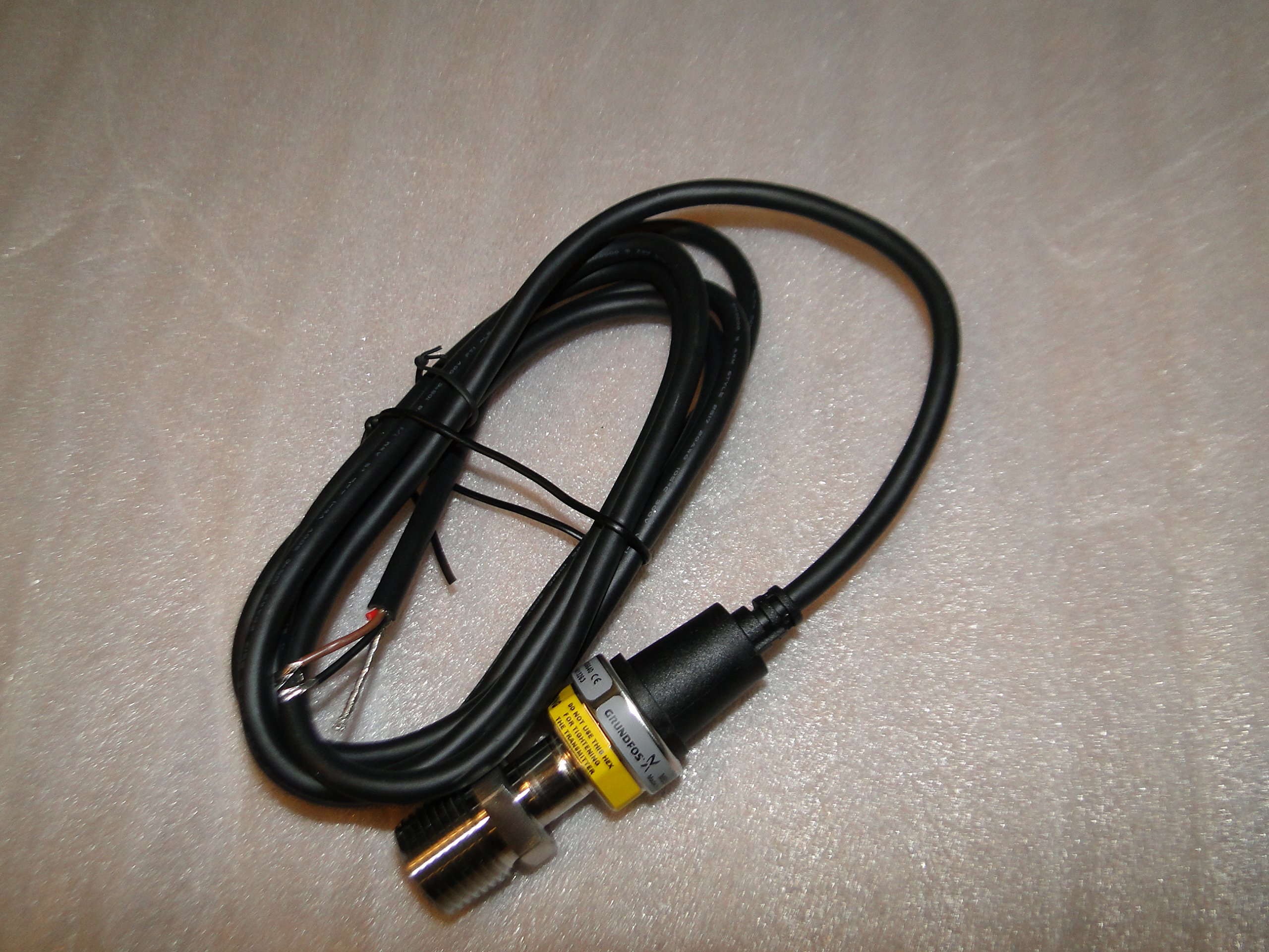 GRUNDFOS VERSION 7 and older Pressure Transducer SQE SmartFlo CU301 CU321 MBS1900-98393361