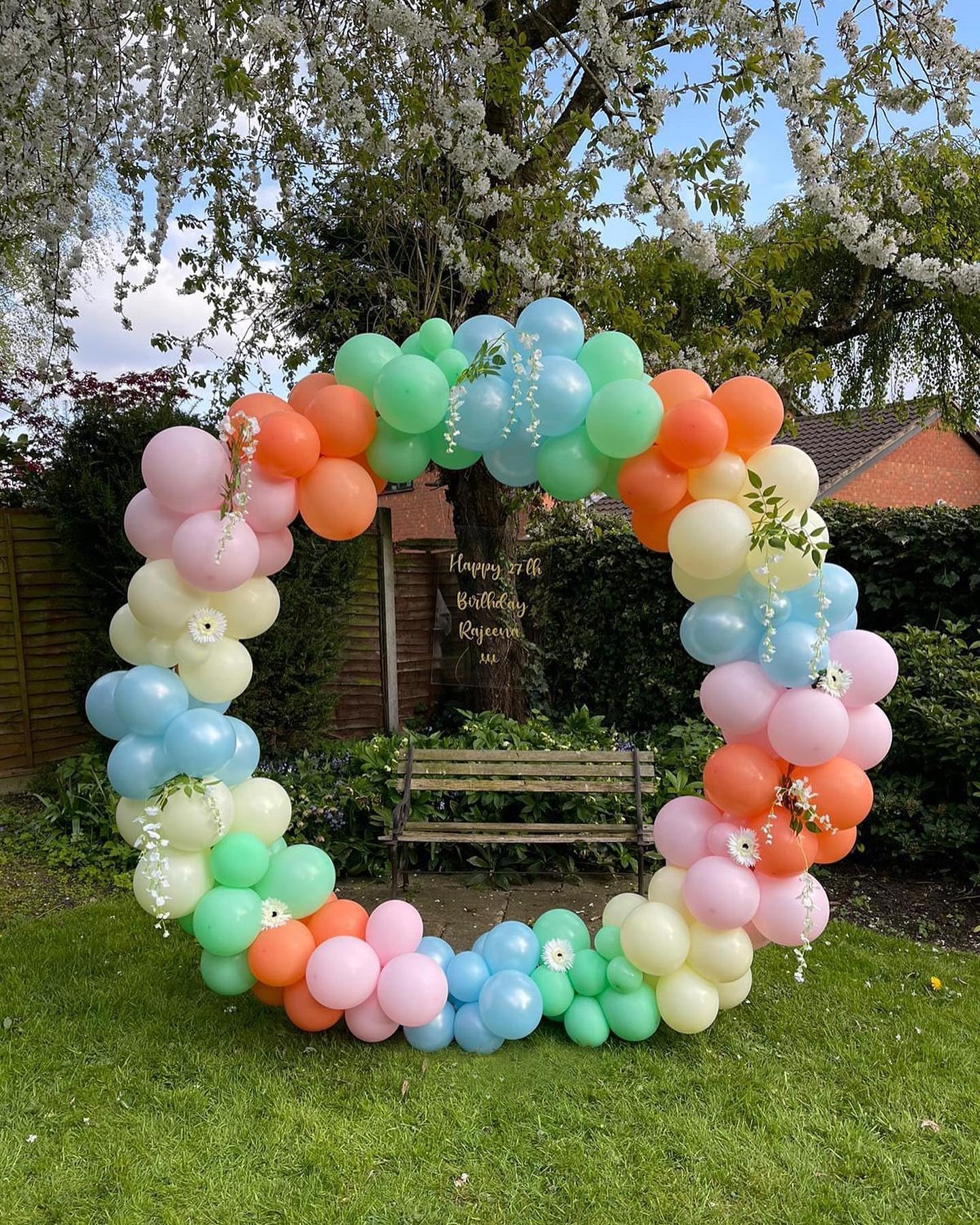 Staffa per palloncini, kit di arco rotondo, per palloncini dorati, in metallo, per matrimoni, matrimoni, compleanni, feste, regali per bambini, lauree, cerimonie, decorazione (bianco 2,2 m)