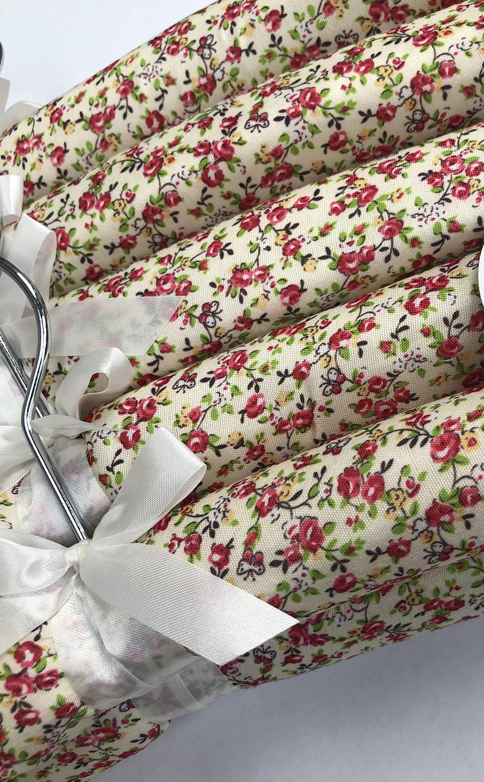 Florence Lilly Pack of 10 Quality Padded Clothes Hangers ~ Several Patterns to choose from .. (Florence Cream)