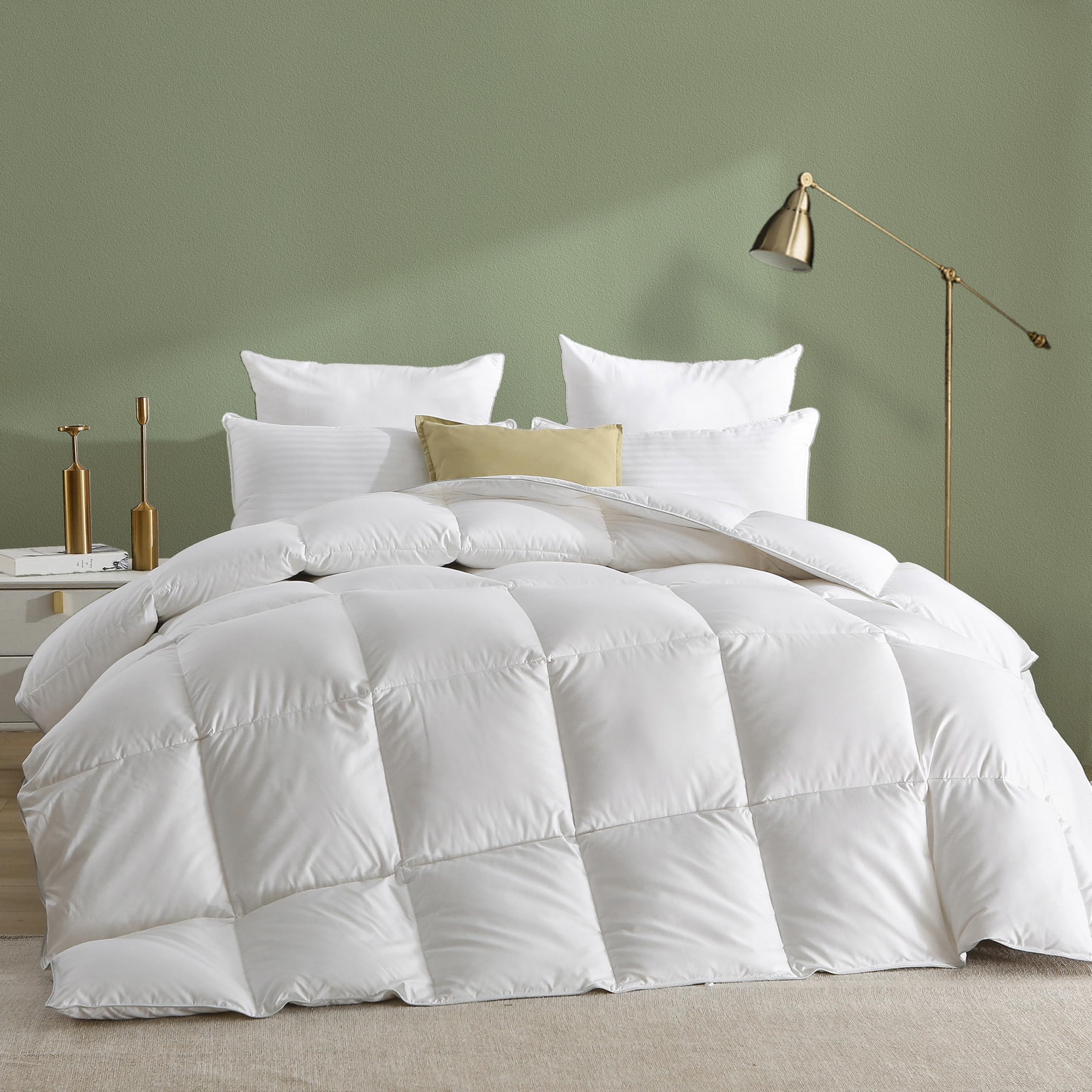 Lightweight Feather Down Fiber Comforter Queen Size, Extra Fluffy Duvet Insert for Warm Weather, Luxury Hotel Bed Comforters, with Ultra-Soft Egyptian Cotton Blend Case (90x90 Inch, White)