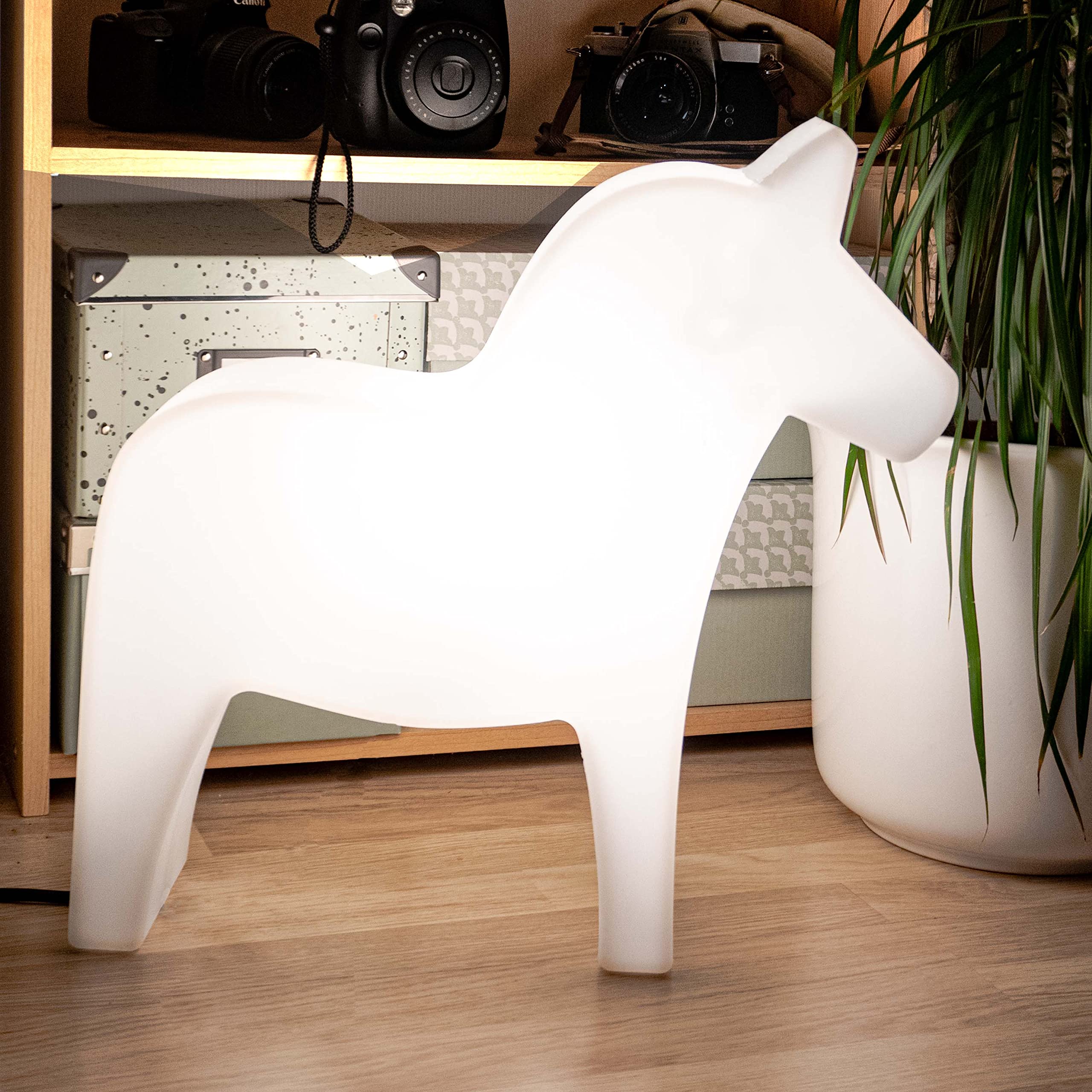8 seasons design Shining Dala Horse LED Deko-Lampe Pferd, Höhe: 43cm, Weiß, E27 Fassung inkl. Leuchtmittel in warmweiß, Tischlampe, Kinderzimmerlampe, Outdoor & Indoor