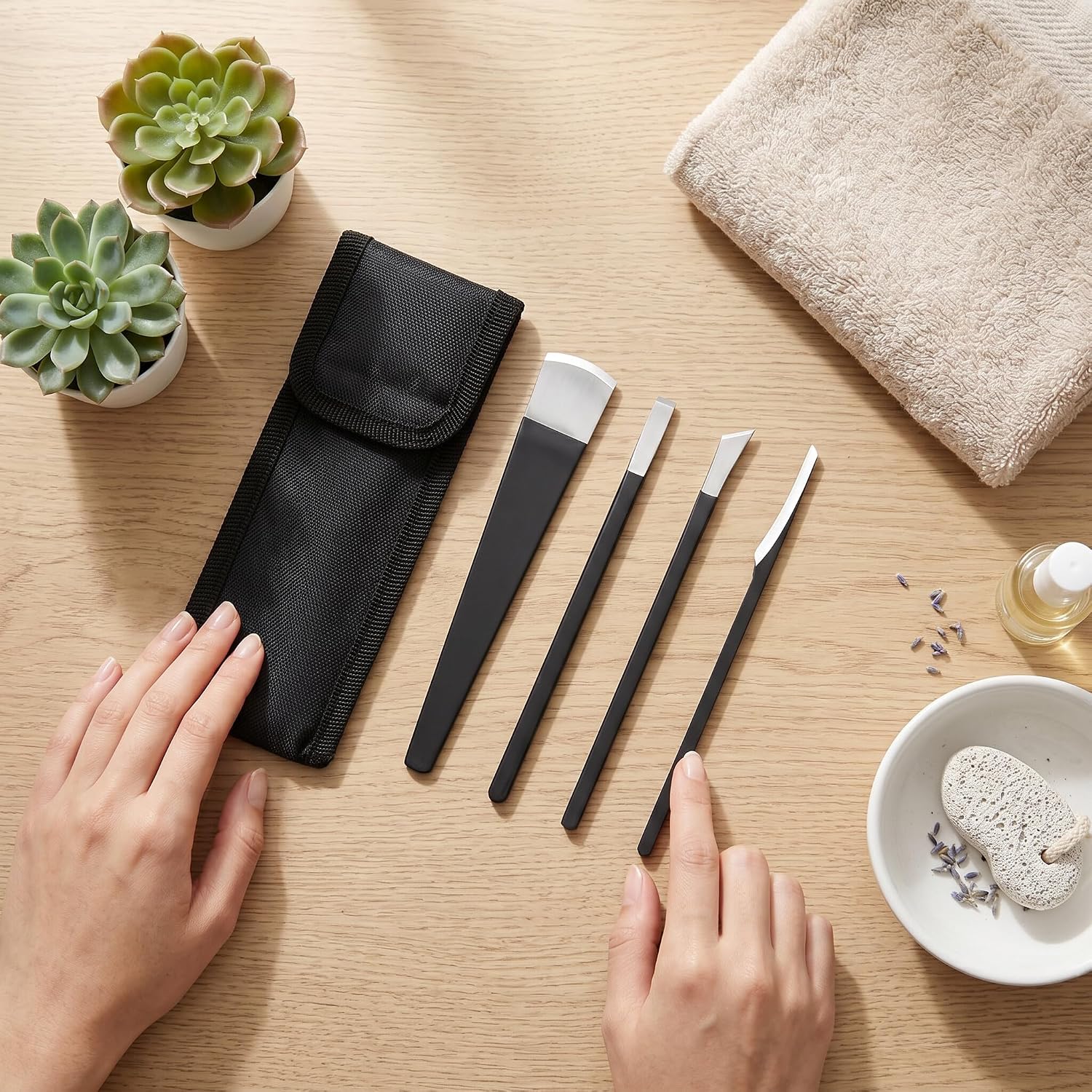 Pedicure Knife Set Ingrown Toenail Knife Kit, 4Pcs Pedicure File Rasp Foot Callus Remover, Portable Foot Grooming Kit with Storage Bag, Professional Foot Repair Sharp Blade Kit for Nail Corn Callus