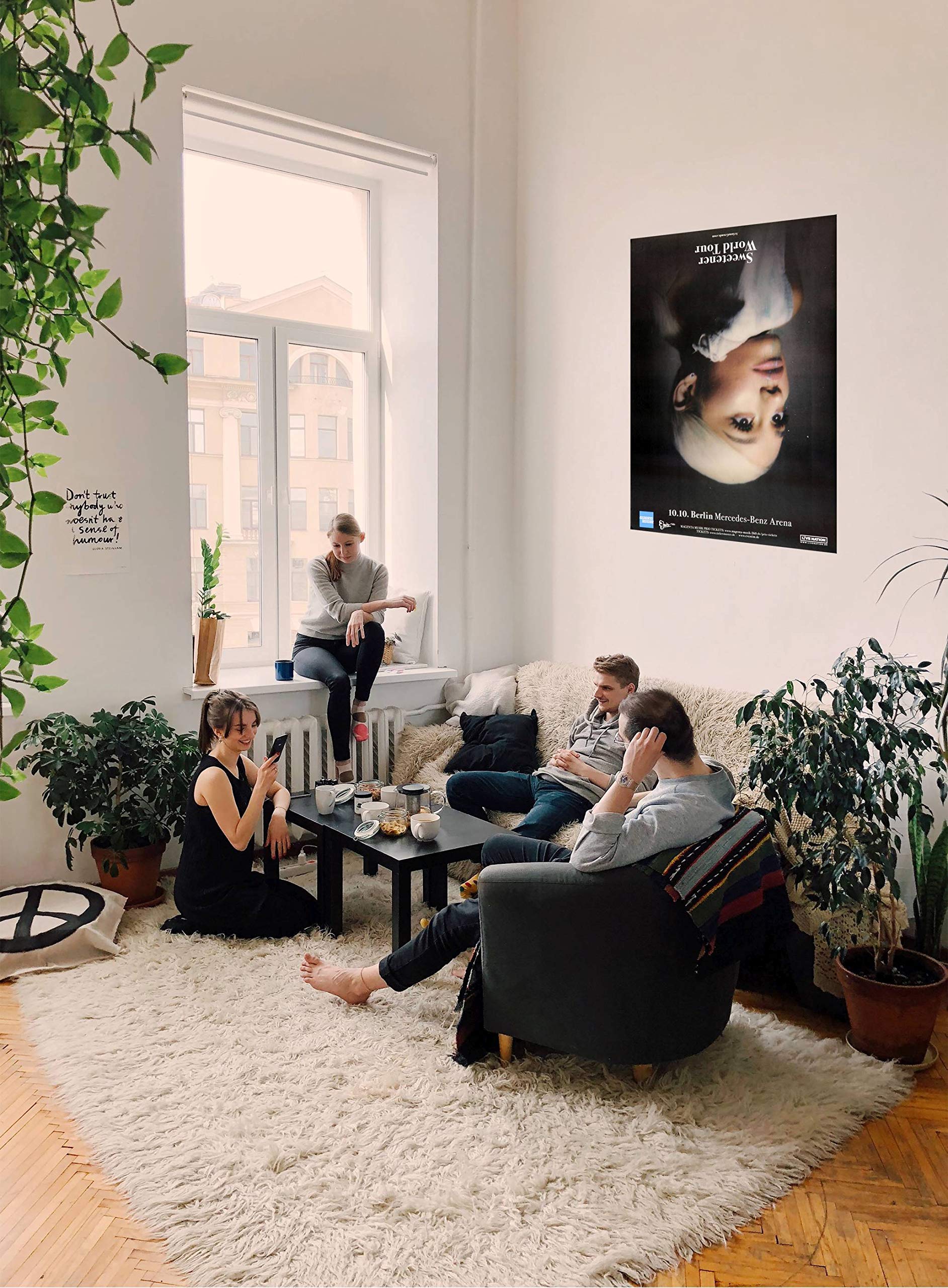 Ariana Grande - Sweetener World, Berlin 2019 » Konzertplakat/Premium Poster | Live Konzert Veranstaltung | DIN A1 «