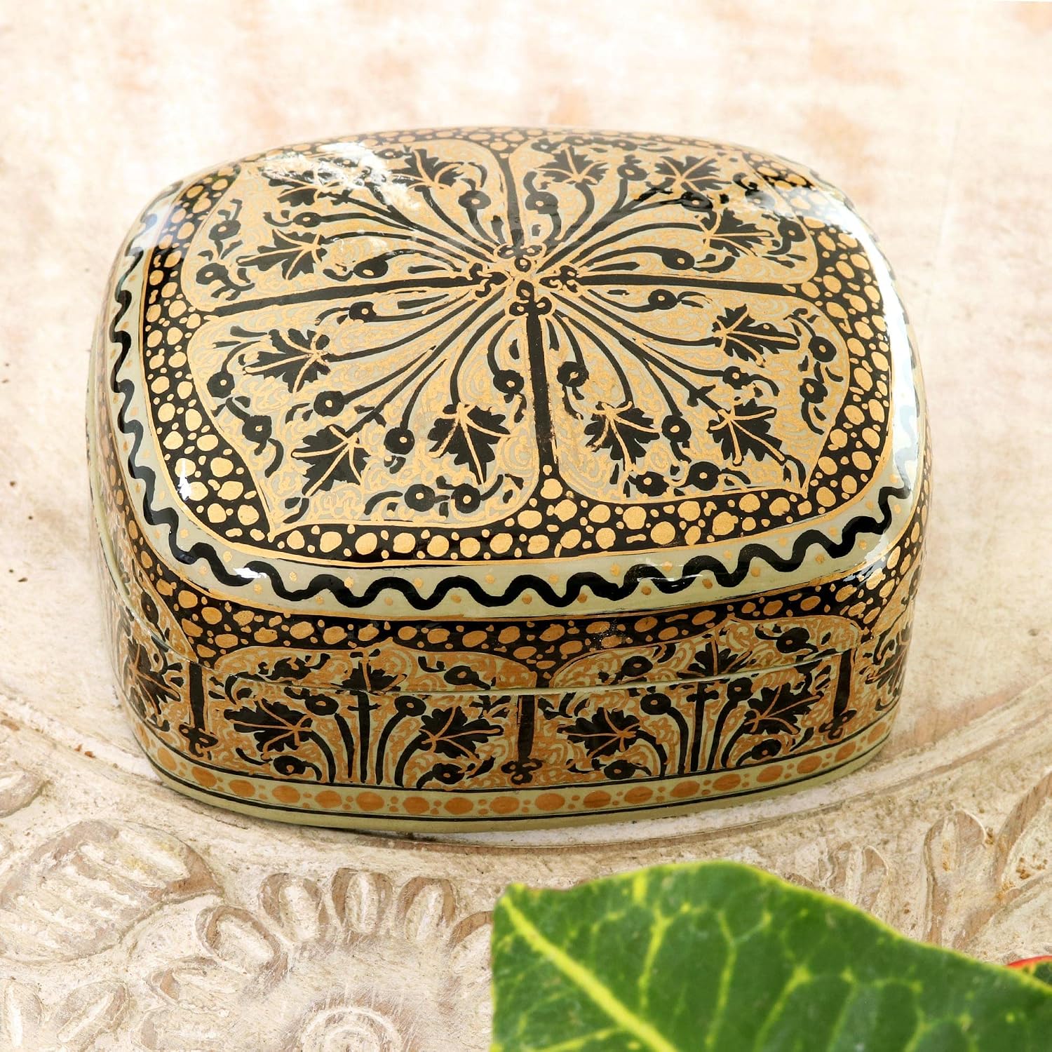 NOVICA Papier mache decorative box, 'Srinagar Delight'