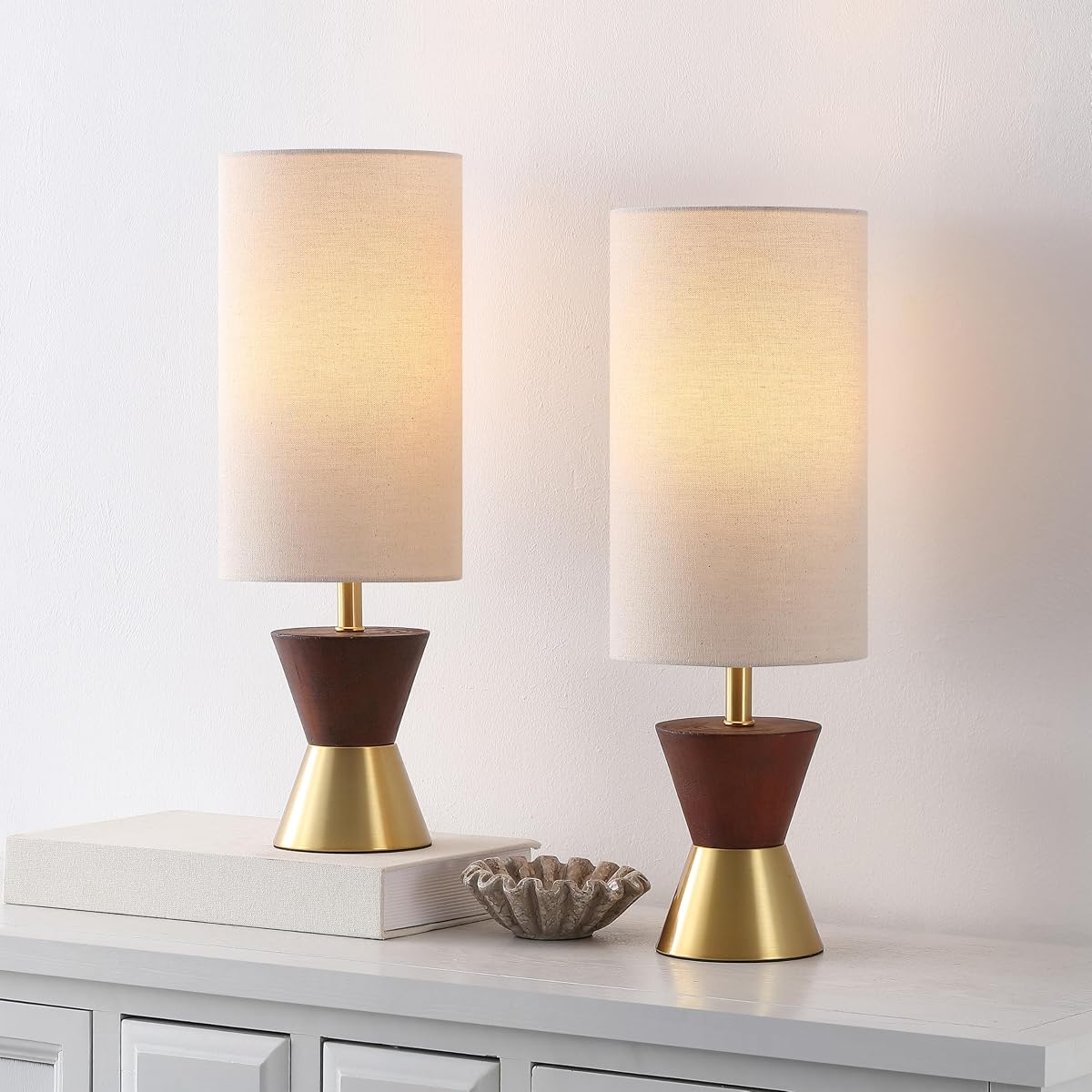 SAFAVIEH Lighting Collection Trea Brass & Dark Walnut 20-inch Table Lamp Set of
