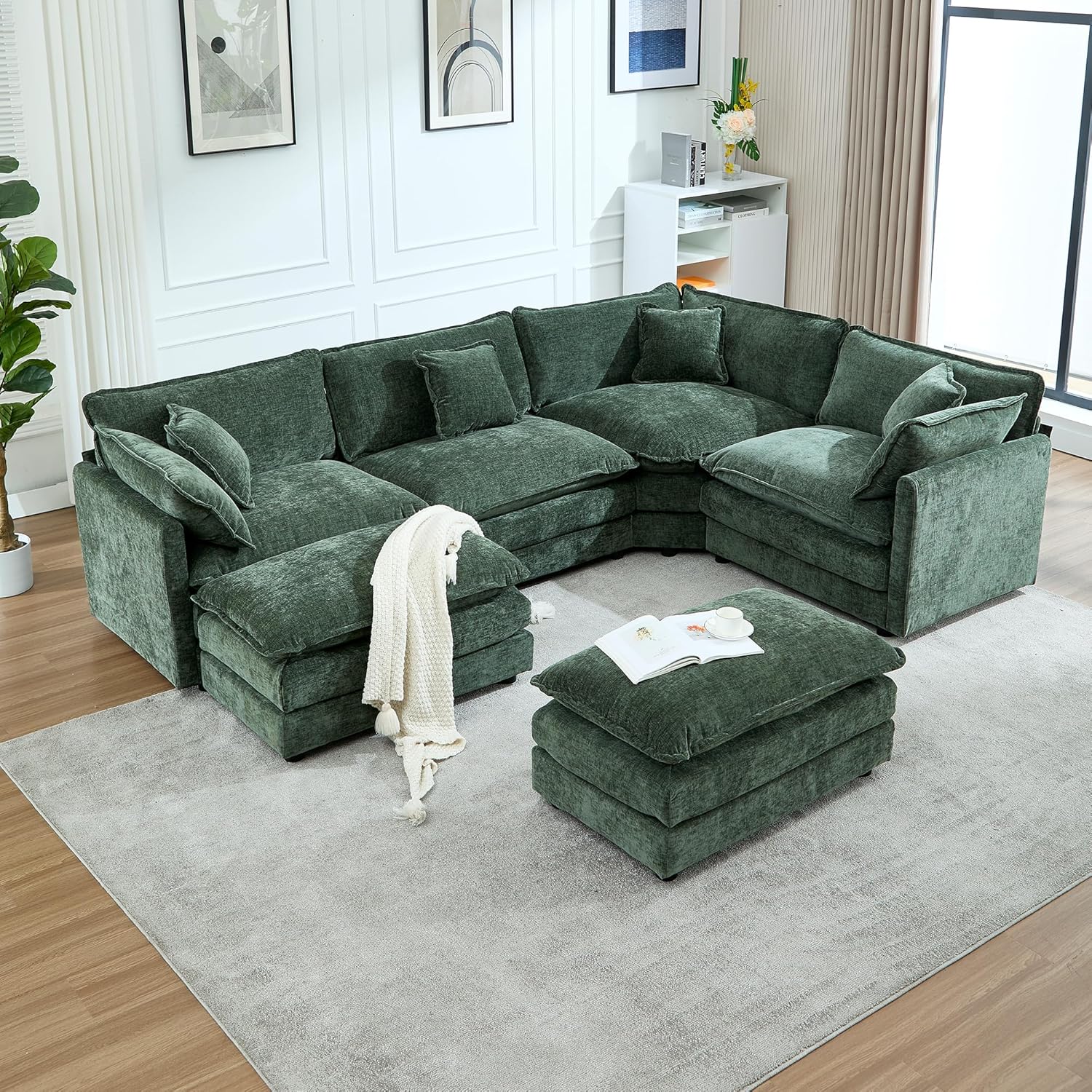 Dettagliato view of the sofa cushions, emphasizing high resilience with premium pocket springs, soft PP cotton, and high-density foam for comfort and support.