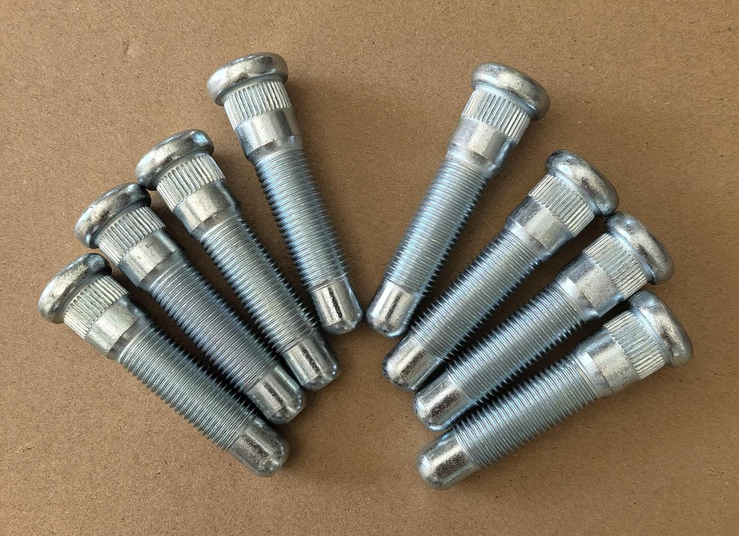 8pcs M14*1.5 15.8mm Knurl Serrated Stud 610-428 Replacement for Chevrolet Silverado 2500 3500 Express GMC Sierra Savana 2500 3500 Yukon 8-Lugs Wheel