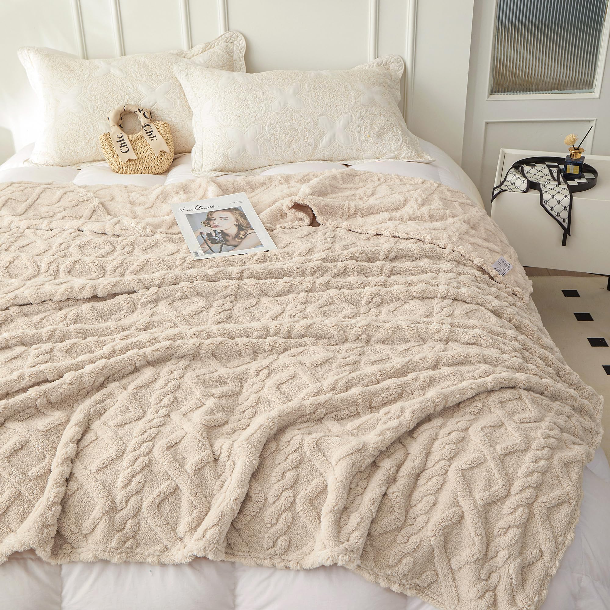 WONGS BEDDING Morbida coperta per divano, in pile, 150 x 200 cm, per letto, divano, colore beige