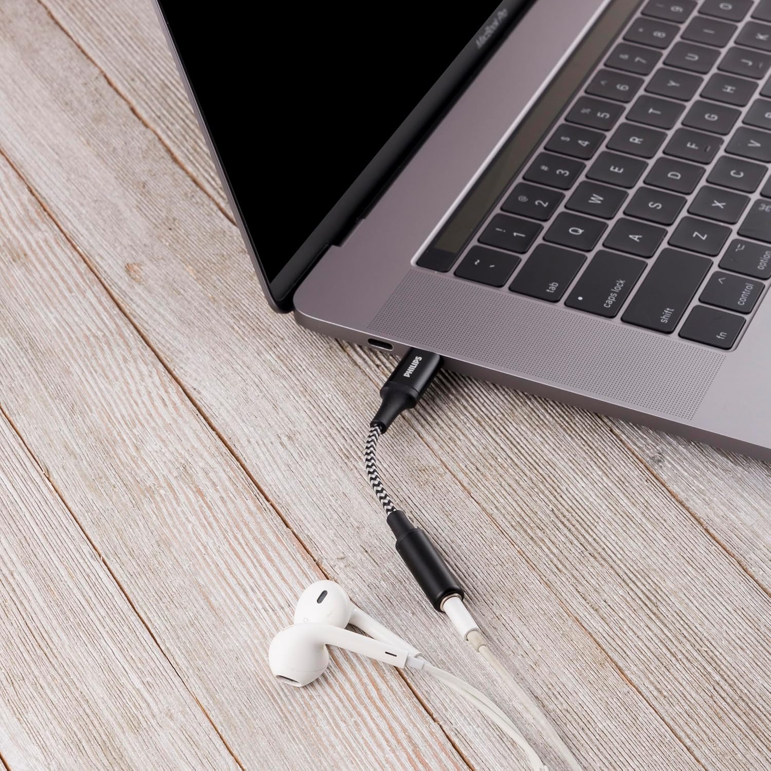 PHILIPS Accessories USB-C to 3.5mm Headphone Jack Adapter Dongle 12 Pack, 4 Inch Braided Cable, for USB-C Devices, Allows Use of Earbuds, Headphones, and Auxiliary Cords, DUP3233B/37