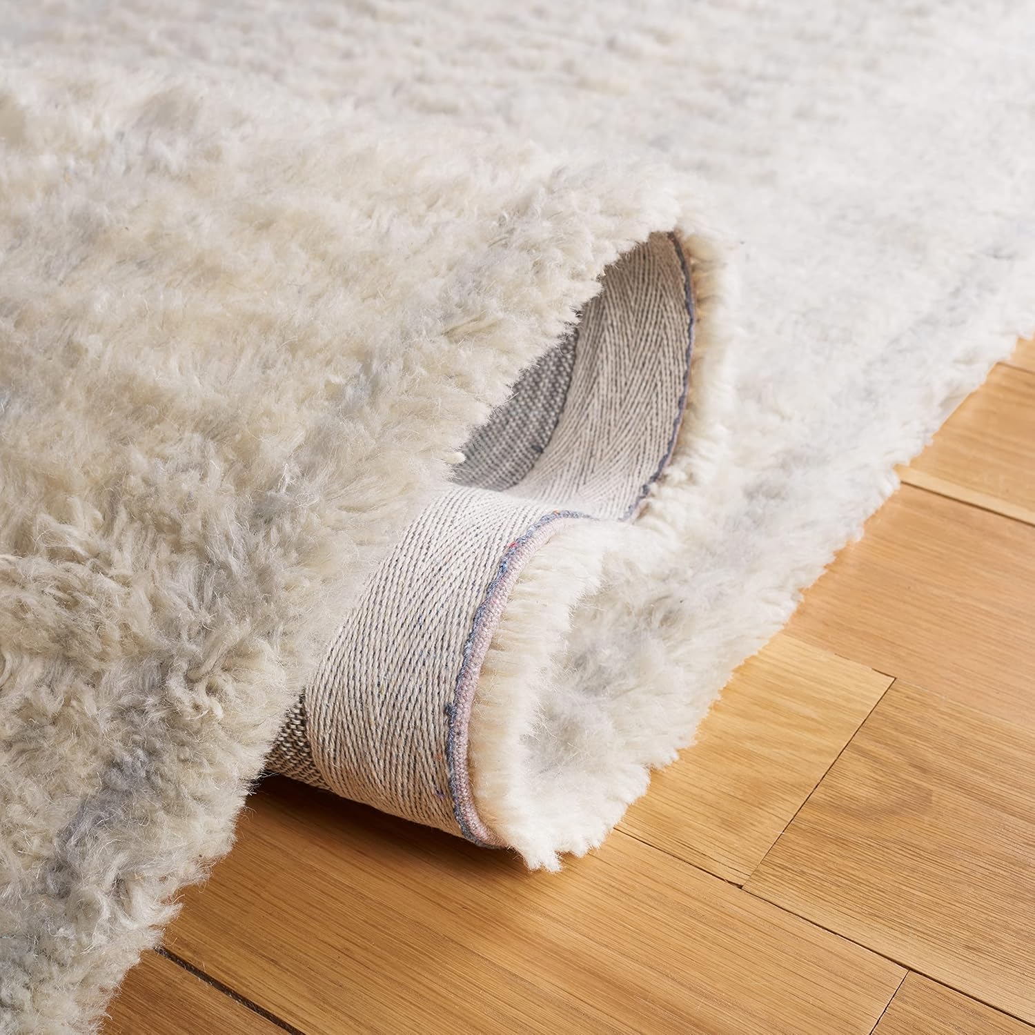 SAFAVIEH Casablanca Collection Runner Rug - 2'3" x 9', Silver & Ivory, Handmade Wool, 0.75-inch Thick Ideal for High Traffic Areas in Living Room, Bedroom (CSB703G)
