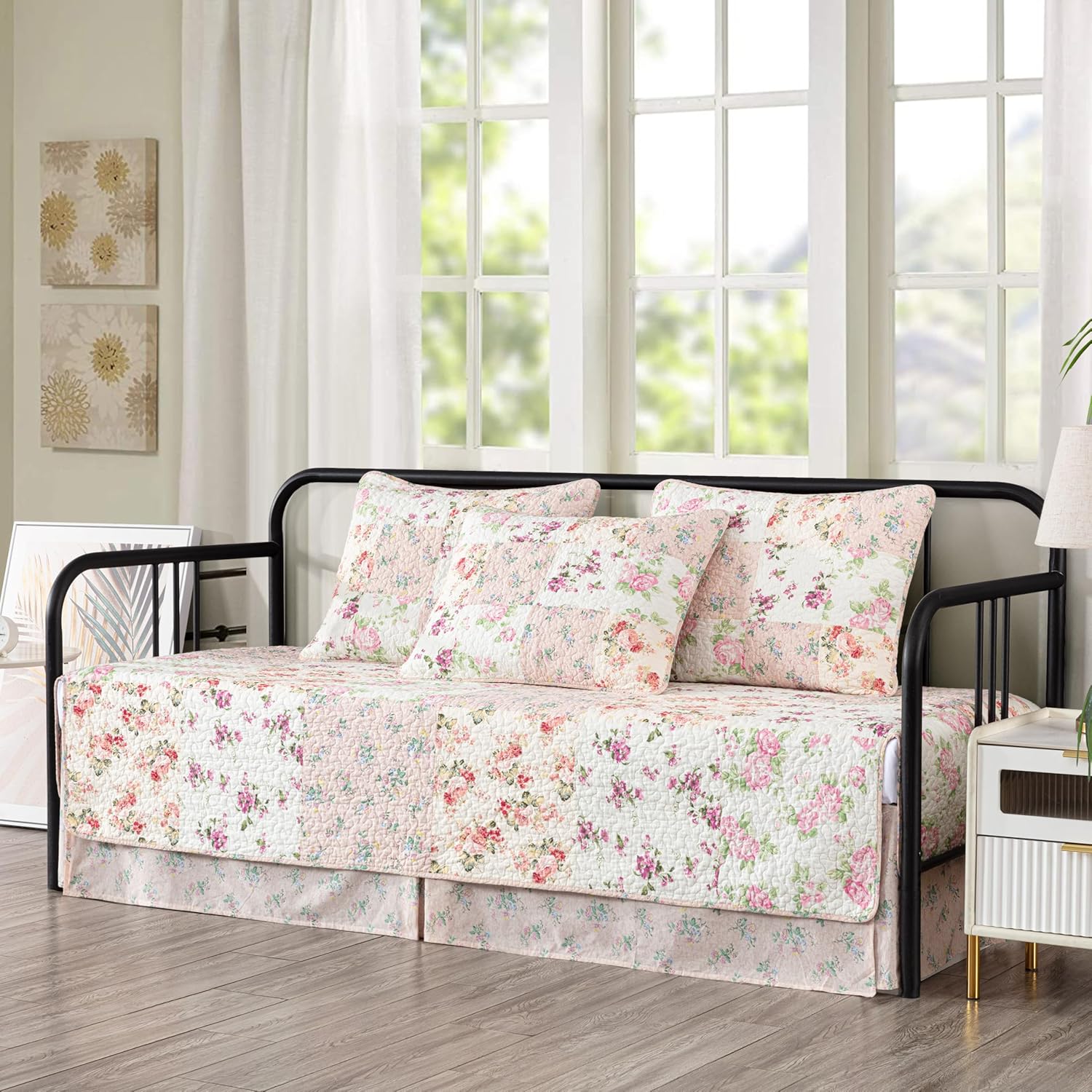 Chezmoi Collection Abbi 5-Piece Pink Shabby Chic Bedding Floral Daybed Set, Pre-Washed Cotton Patchwork Daybed Cover