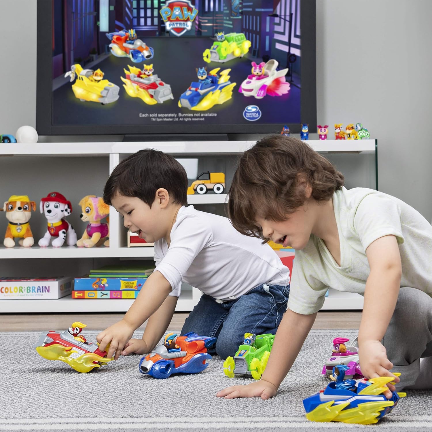 Paw Patrol, Mighty Pups Charged Up Chase’s Deluxe Vehicle with Lights and Sounds, Multicolor