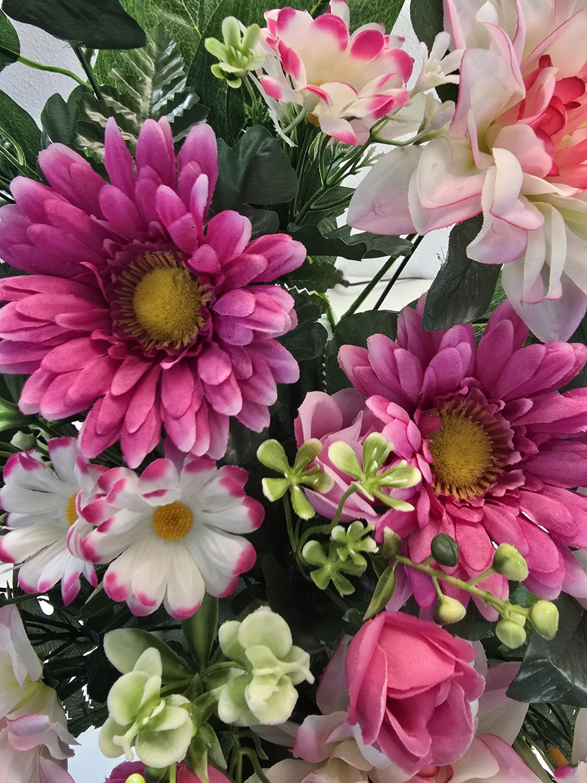 Centre de Fleurs artificielles pour Mariages, églises, cimetières avec gerberas et Dahlias Roses 65 x 80 x 25 cm