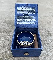 Vista 5 de DharmaObjects Juego de caja de regalo de cuenco cantante de tamaño prémium tibetano de tercer ojo para chakras
