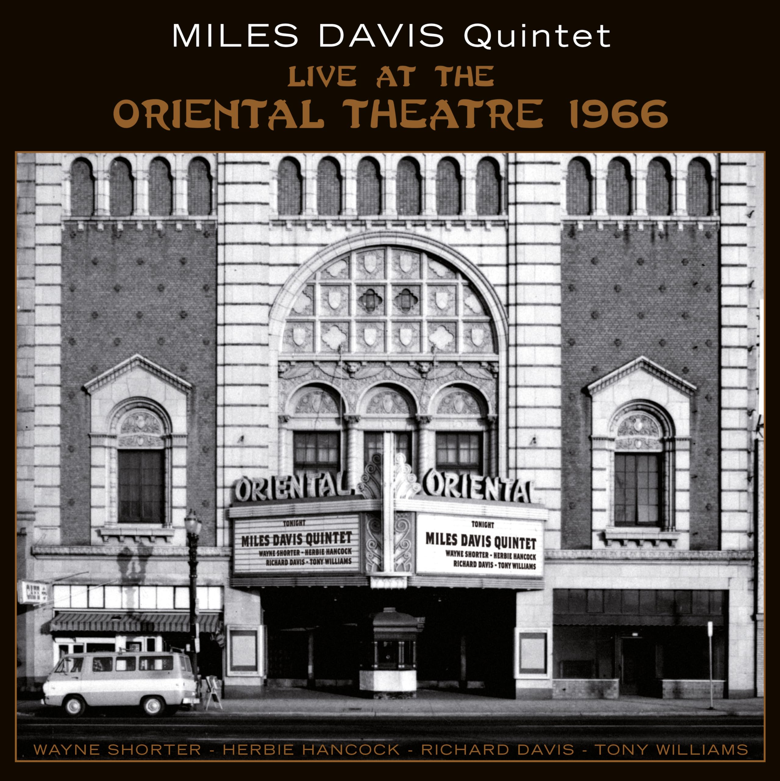 Live At The Oriental Theatre 1966 [VINYL]