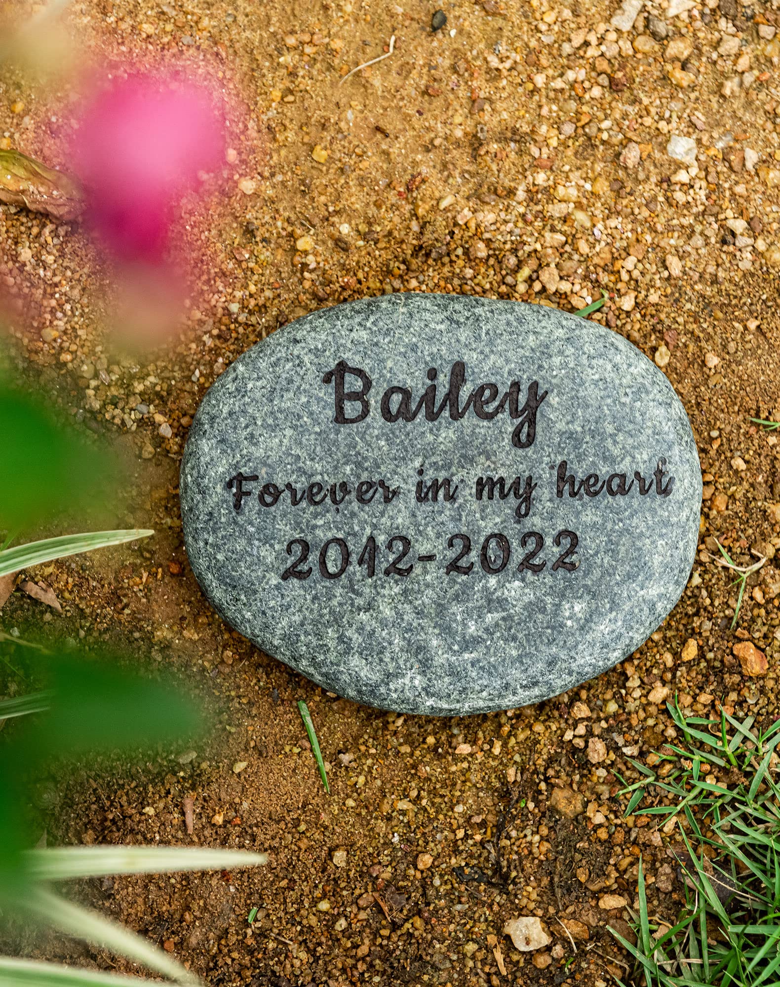 KINGNOW Personalized Pet Memorial Stones Dog/Cat/Pets Grave Markers Memorial Garden Stone