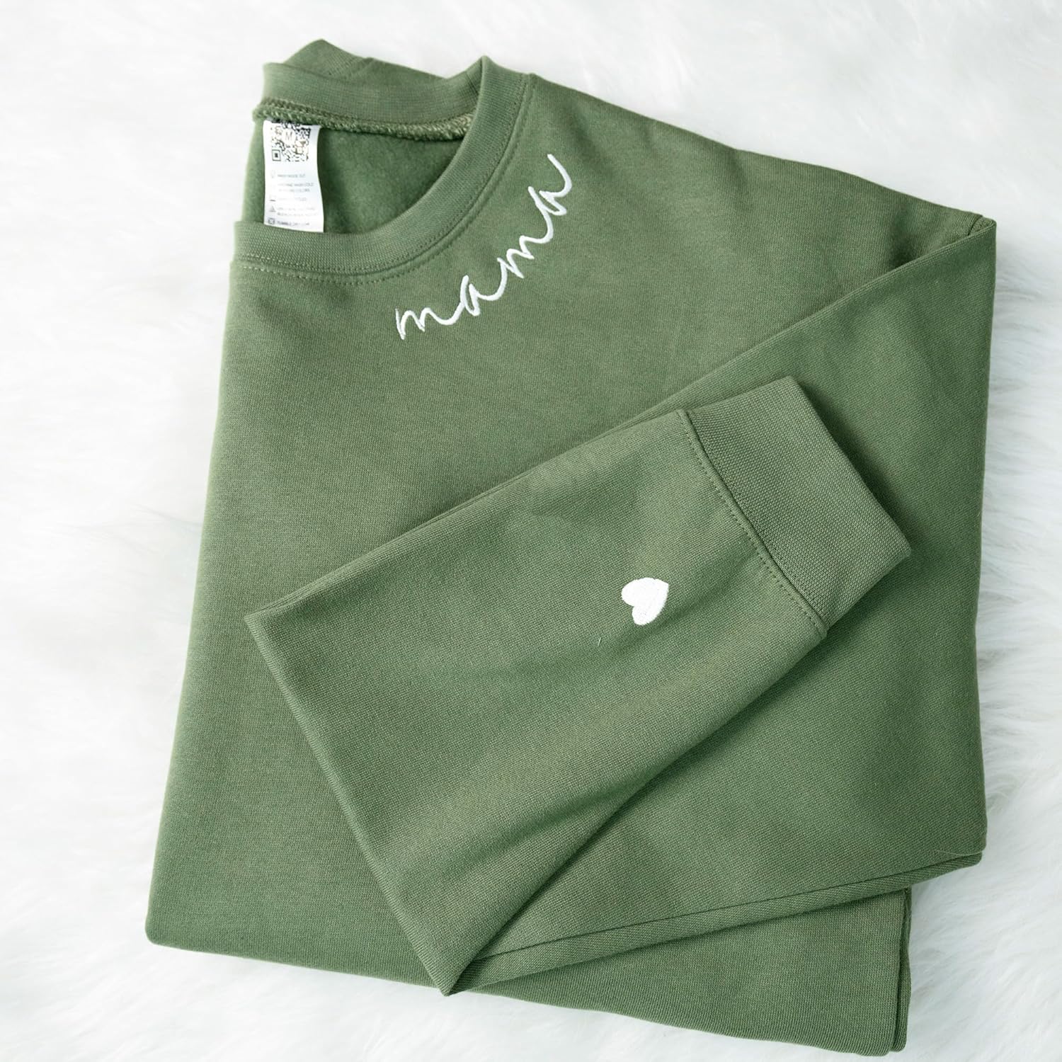 IZI POD - Mom Mama Grandma Embroidered Crewneck Sweatshirt Heart On Sleeve For Women-Gifts For Mom, Grandma, Mimi, Nana, Gigi - Image 3