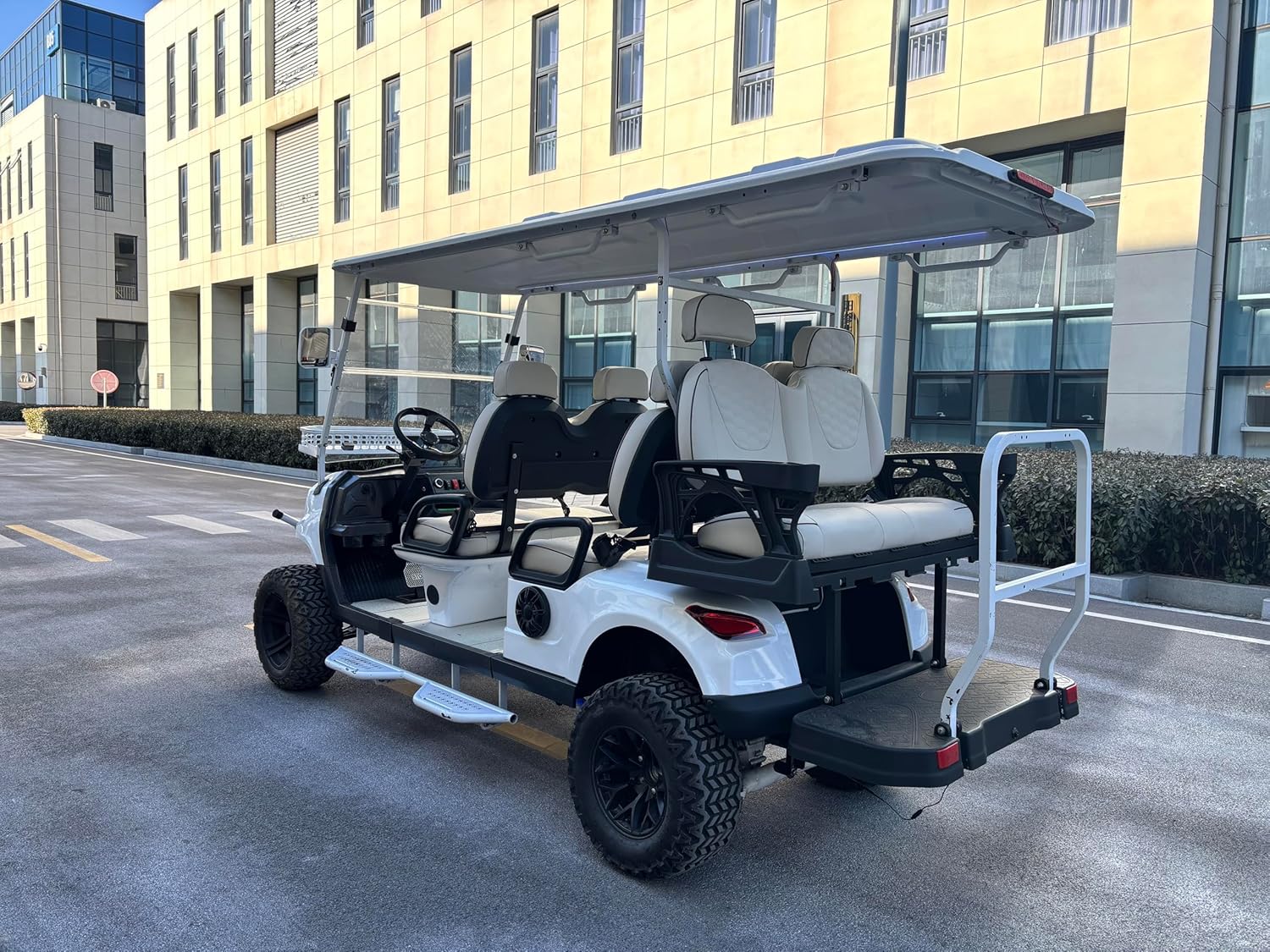 GO UP Electric Golf cart Discounted Items 4+2