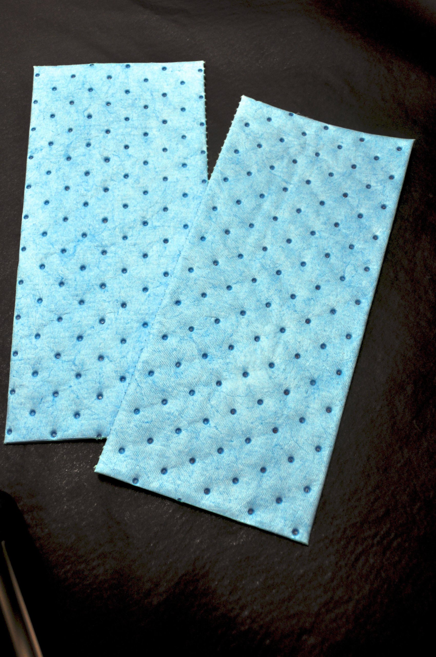 Spilfyter M-70 Blue Oil Only Premium Single Weight Sorbent Pad, 18