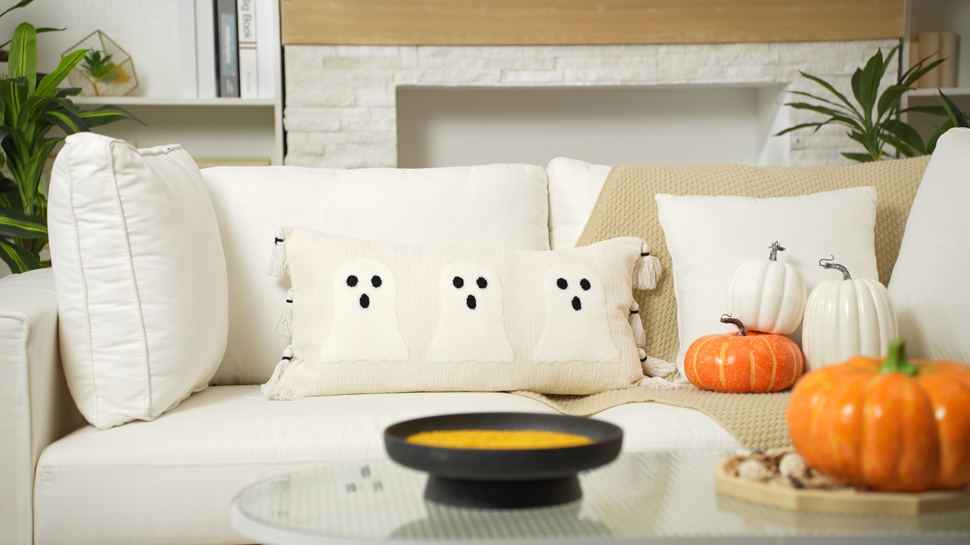 Amazon.com: Vercraft Halloween Ghost Throw Pillow with Tassels