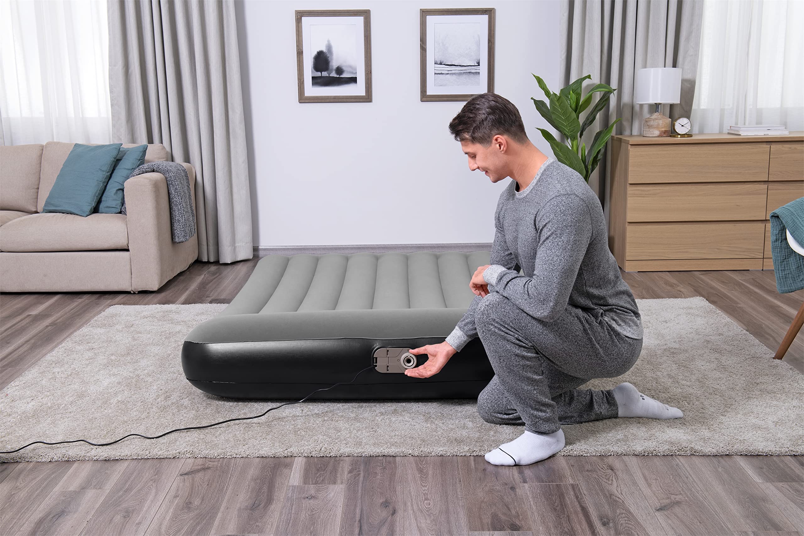 Bestway TriTech Aerolux materac dmuchany ze zintegrowaną pompą elektryczną Double XL/Lo 203 x 152 x 30 cm