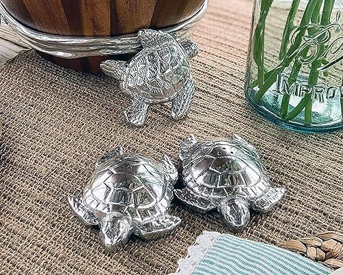 Miniatura 5 de Arthur Court Designs - Juego de sal y pimienta de tortuga marina de aluminio, par de coctelera S/P, océano de 4 pulgadas de largo