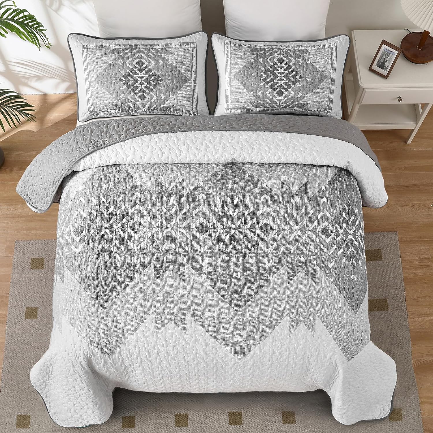 Dintszyayue Grey Quilt Set Queen Size 3 Pieces Boho Aztec Quilt Set Queen Gray Bedspread Coverlet Set with 2 Pillowcases Soft Microfiber Bohemian Quilt Bedding Set for All Season 90"x96" - Image 2
