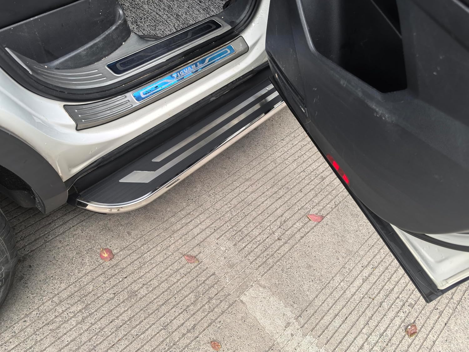 2PCS Running Boards Fits for Cadillac SRX 2010-2016 Side Steps Side Stair with Install Hardware Brackets Black