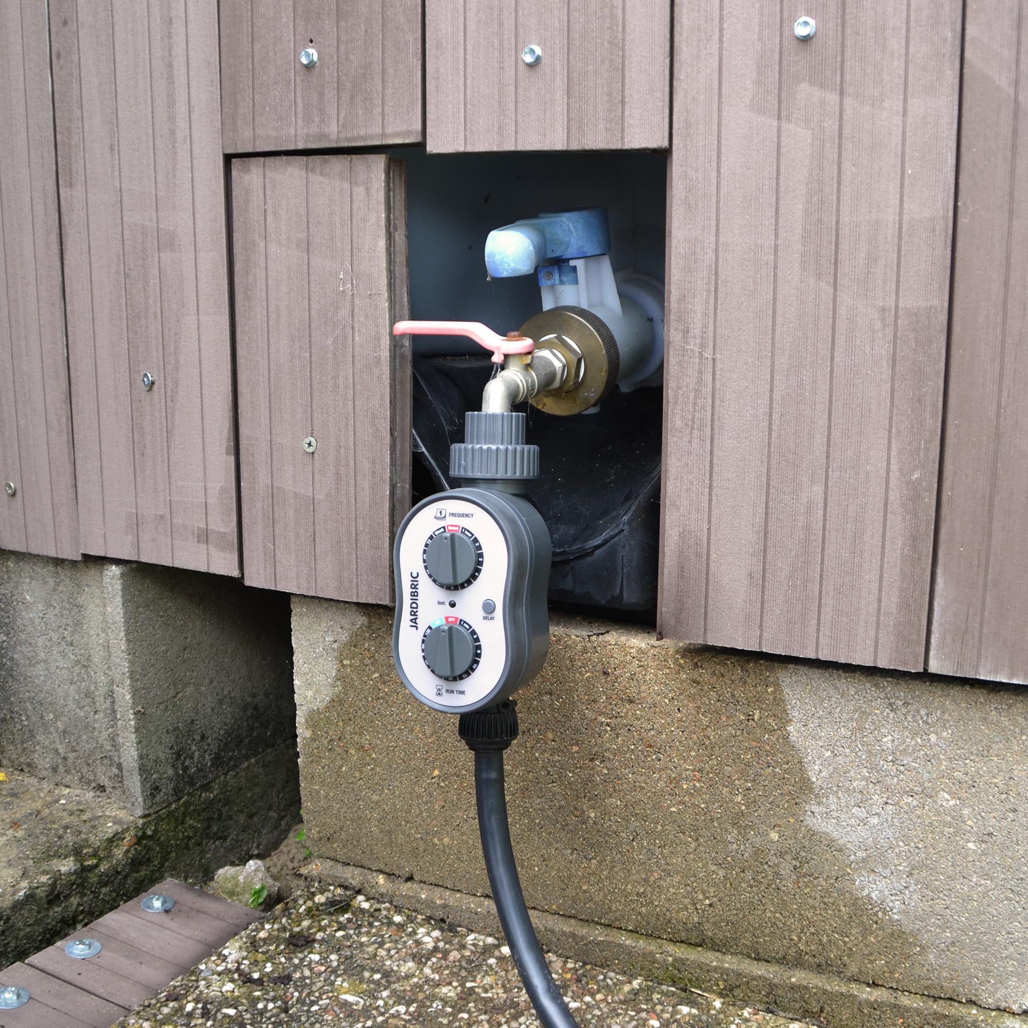 Jardibric - Programmateur d’Arrosage sans Pression 0 Bar 1 Voie - 110 Programmes - Durée 1 Min à 2 h - Fréquence 1 h à 7 Jours - Compatible Réserve d’Eau et Détecteur de Pluie (Option)